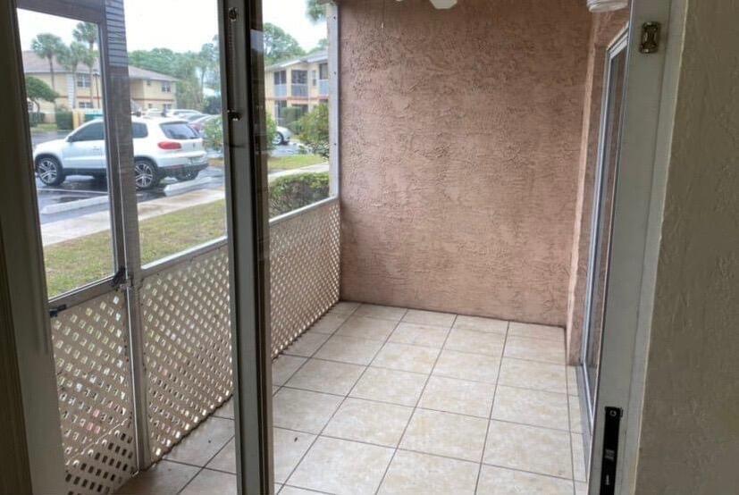 1542 SE Royal Green Circle 102