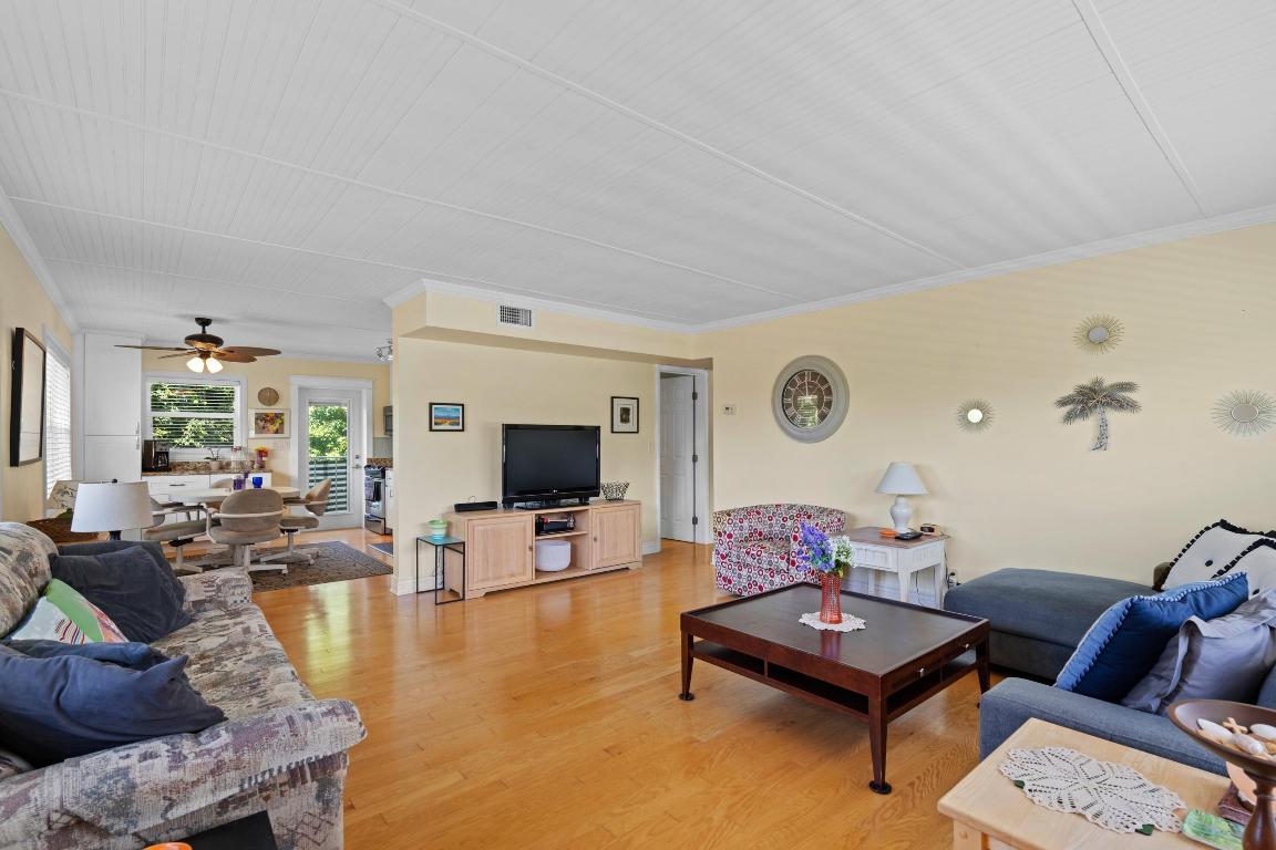 114 Cascade Lane 4