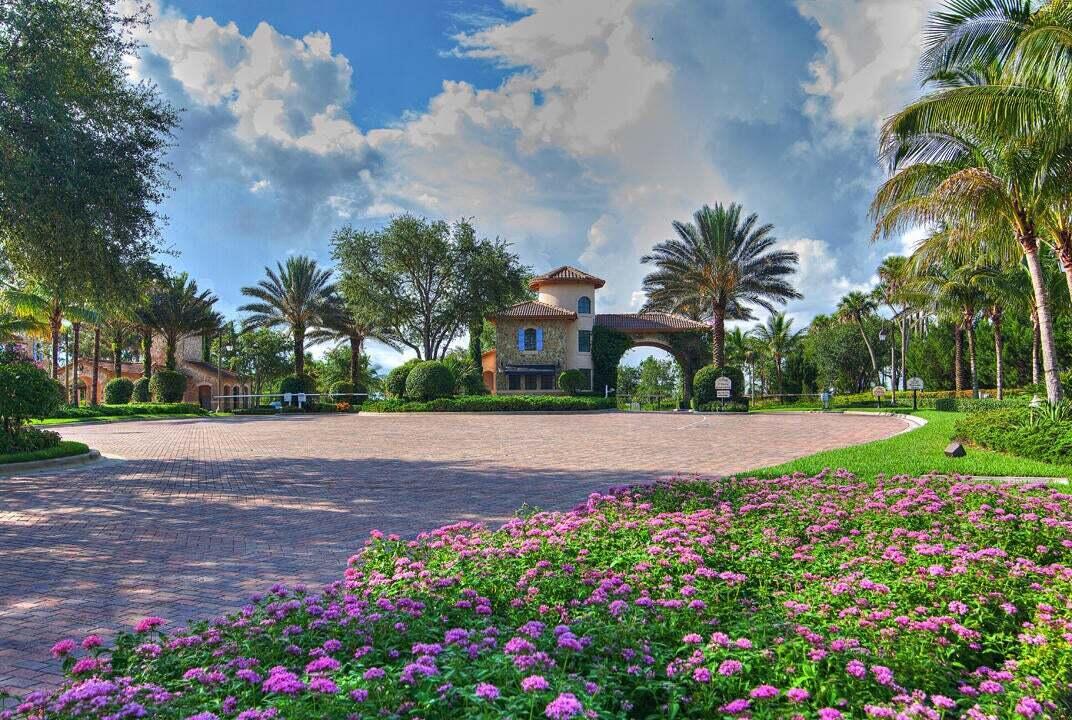 107 Tresana Boulevard 23