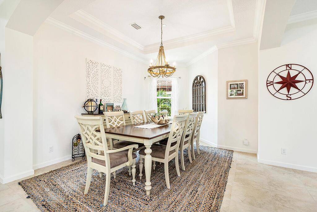 107 Tresana Boulevard 23