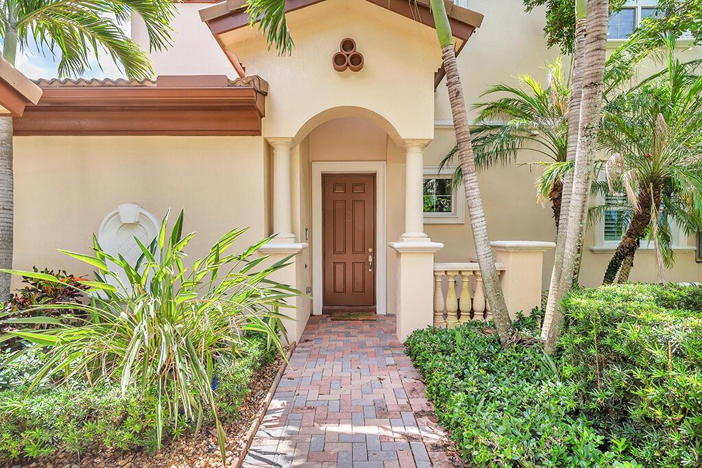 107 Tresana Boulevard 23