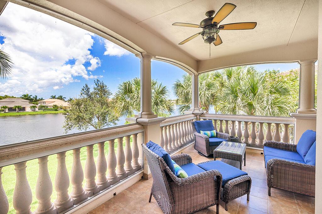 107 Tresana Boulevard 23