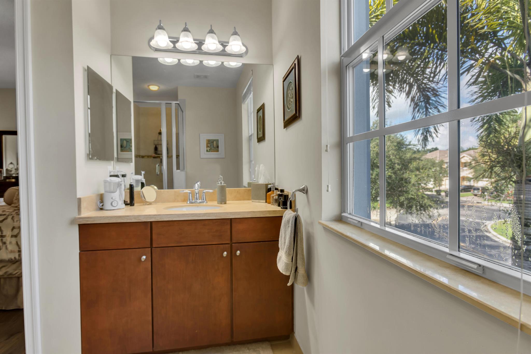 2200 SW 16th Terrace