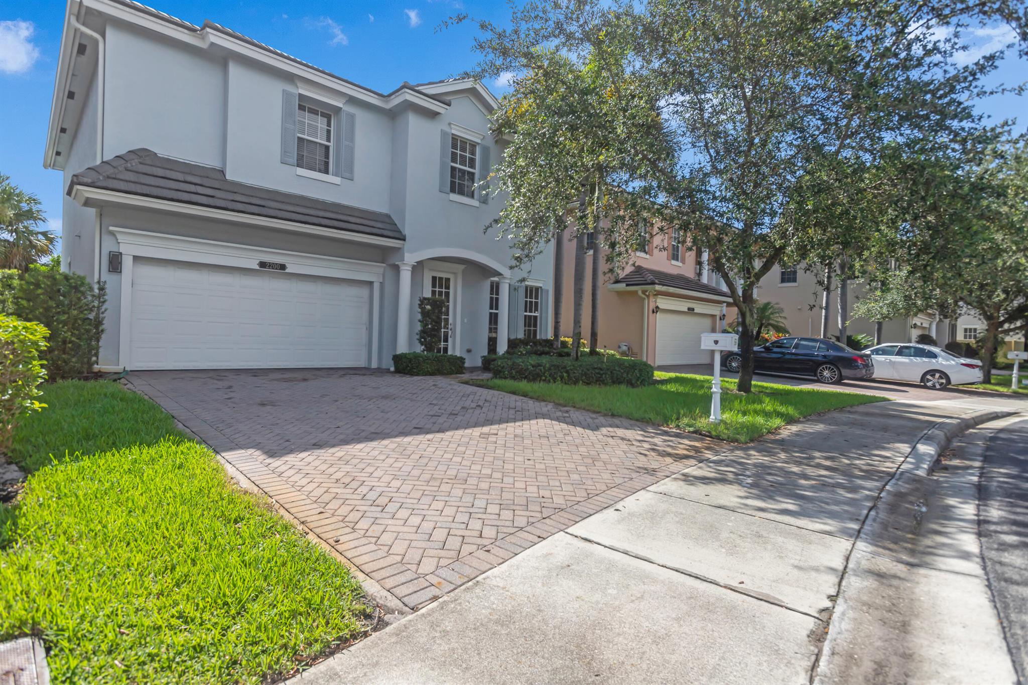 2200 SW 16th Terrace
