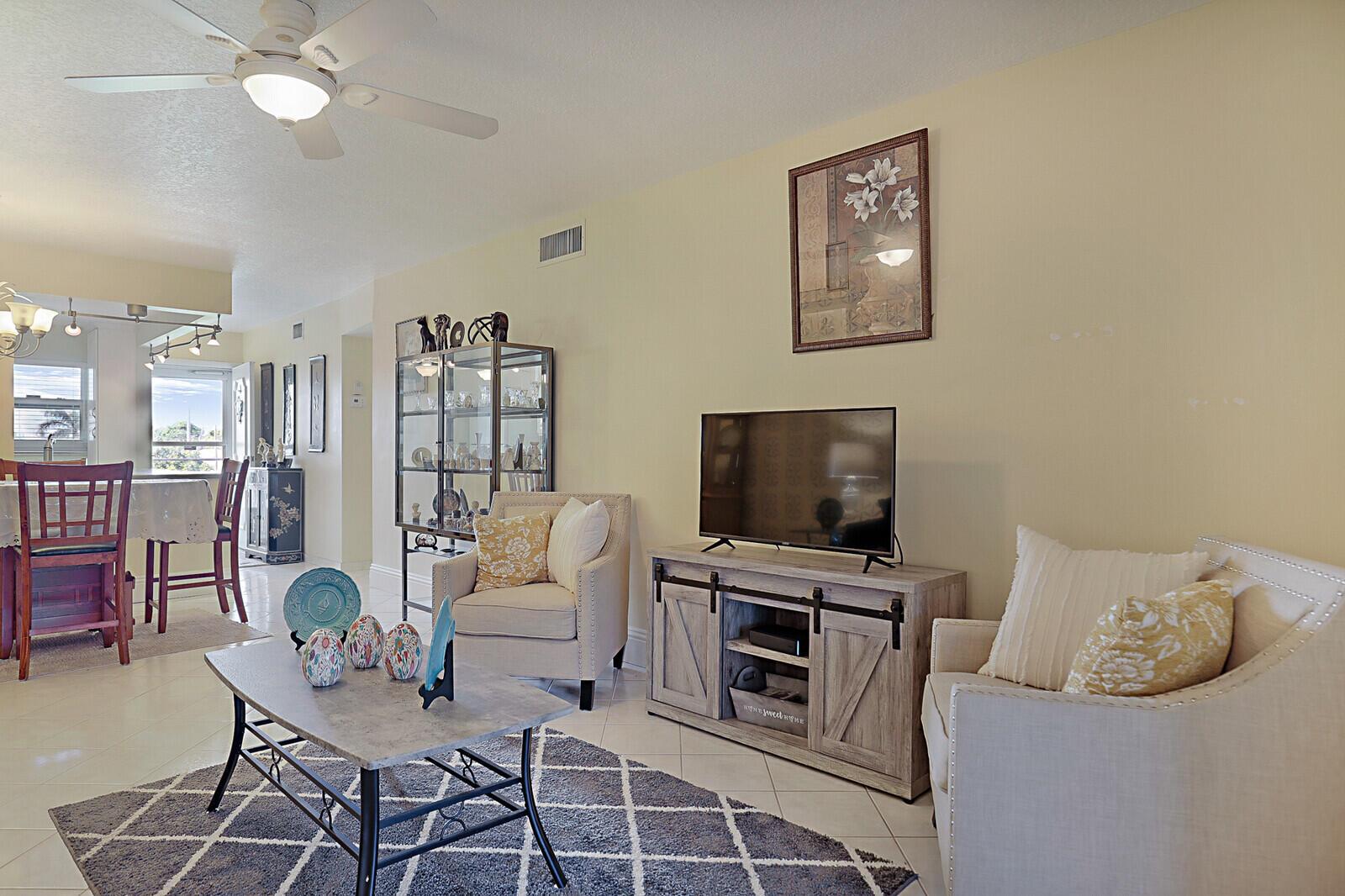 230 NE 26th Avenue 301