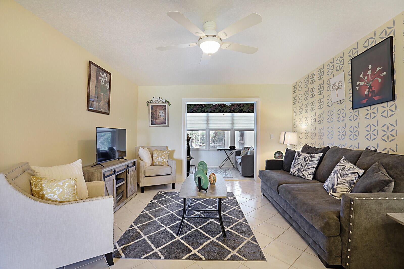 230 NE 26th Avenue 301