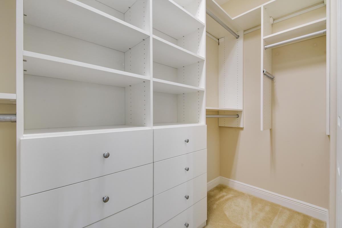 7135 Kensington Court