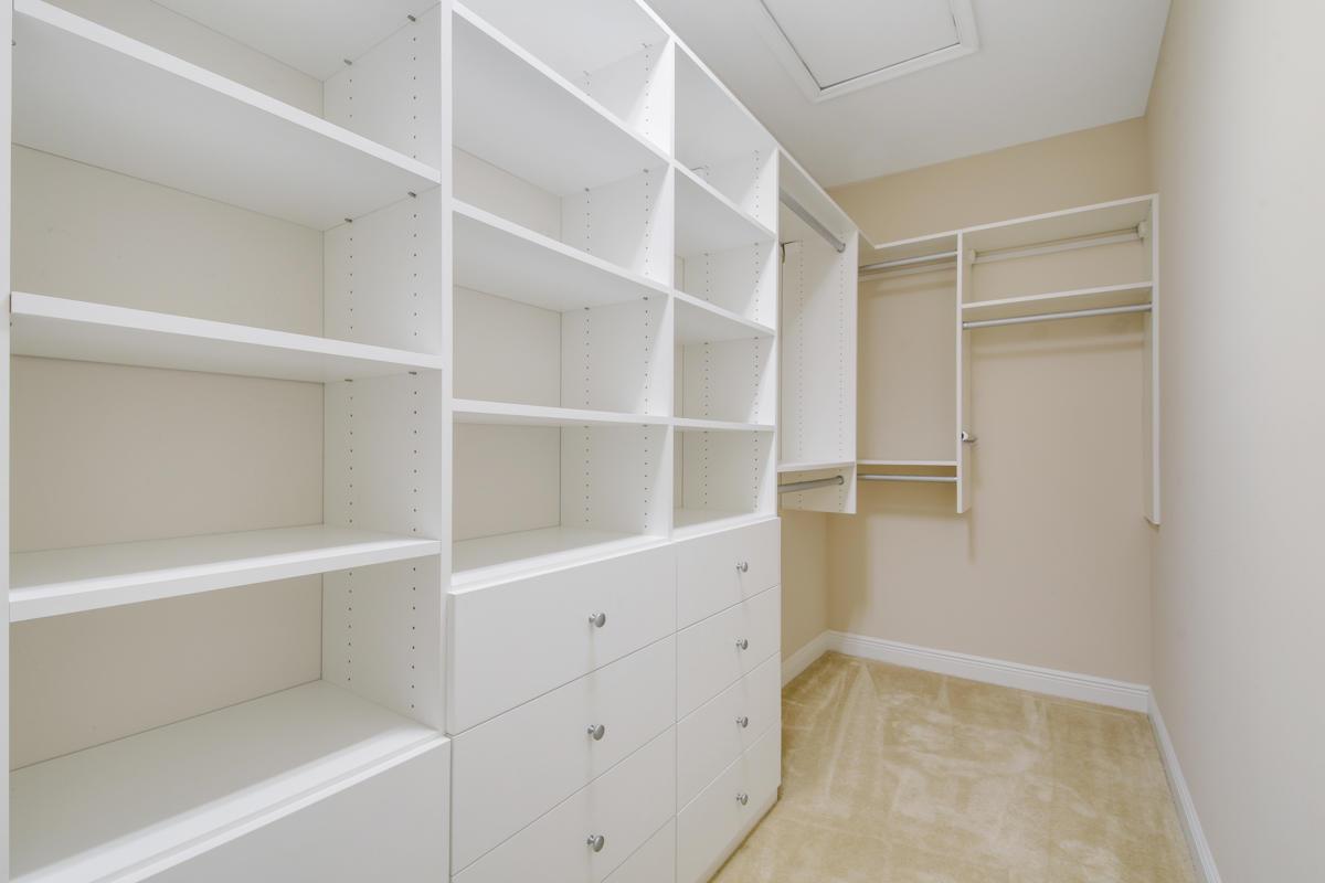 7135 Kensington Court