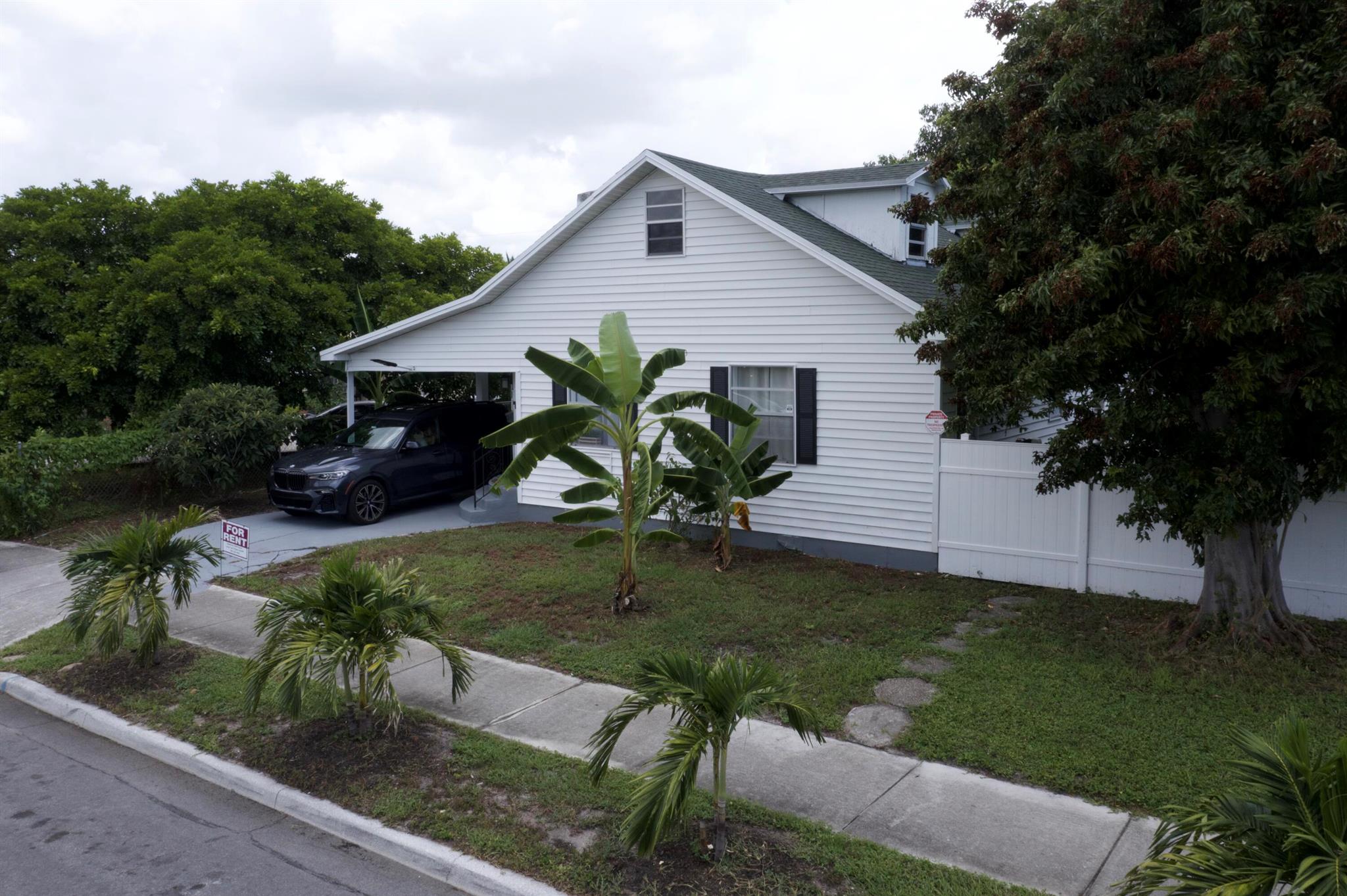 631 46th Street