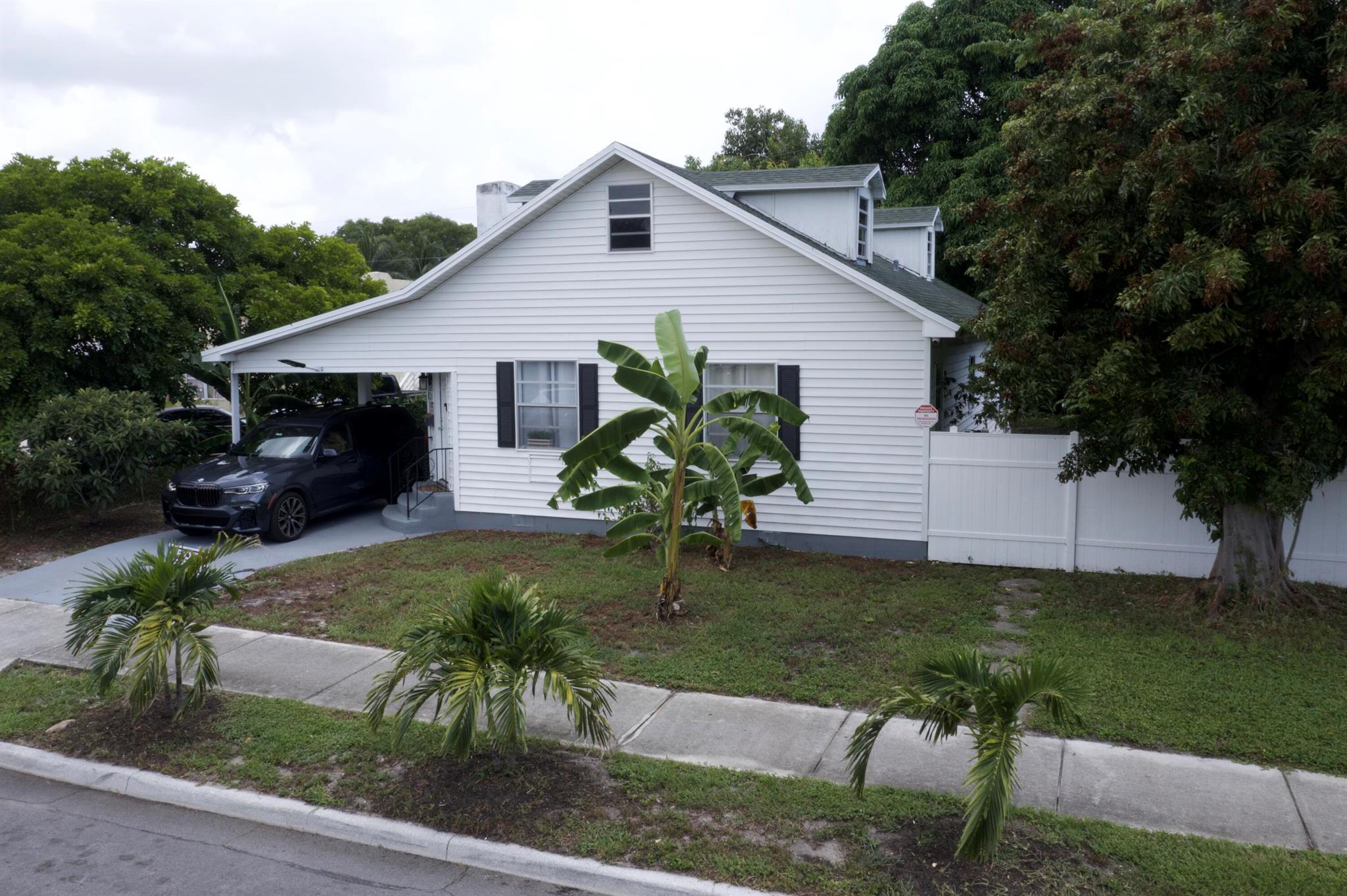 631 46th Street