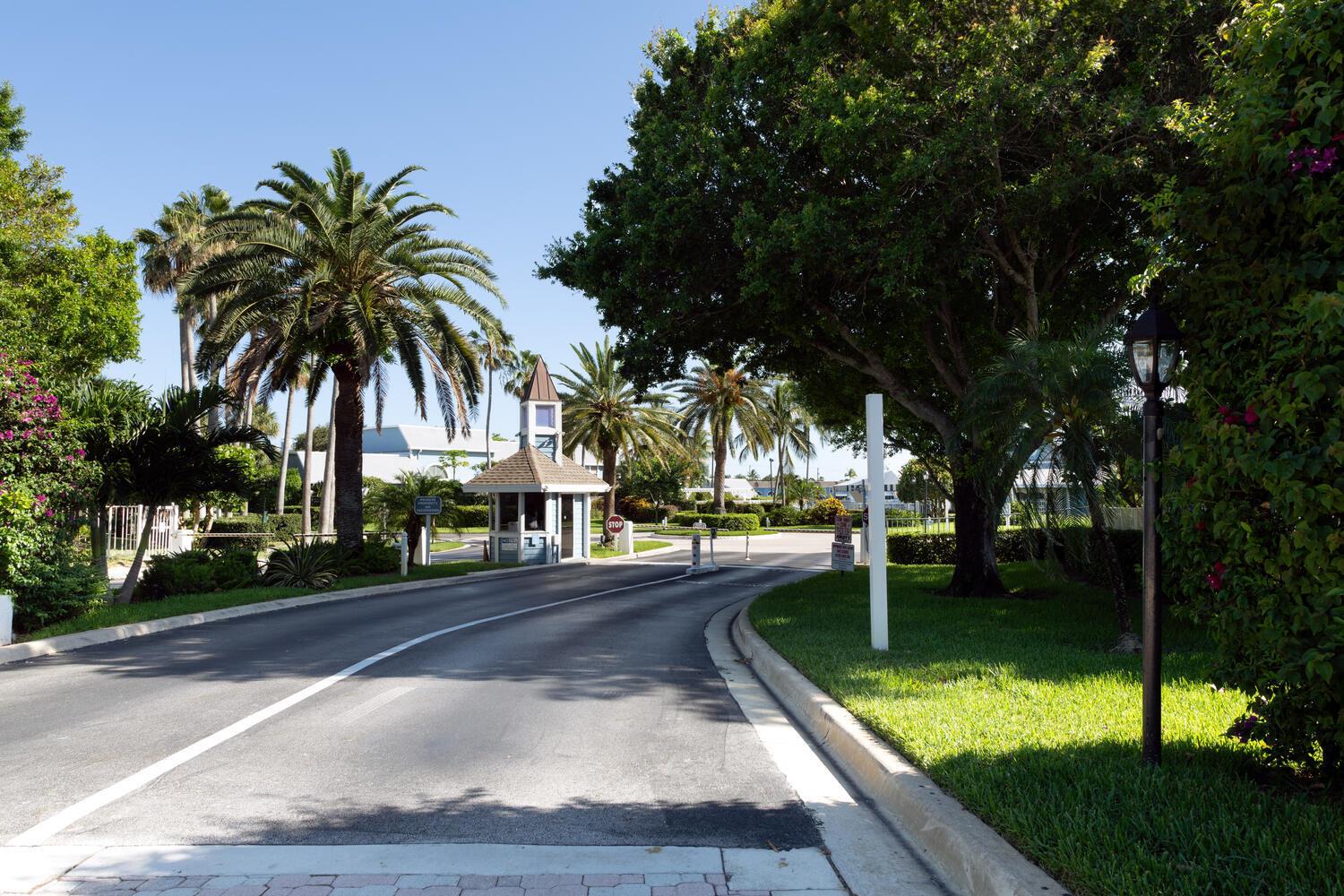 620 Ocean Dunes Circle