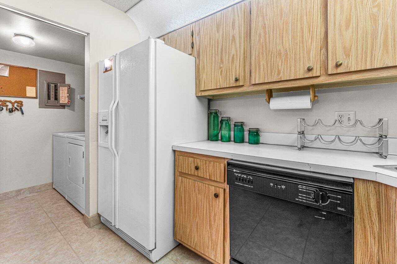 401 Pine Glen Lane C-2