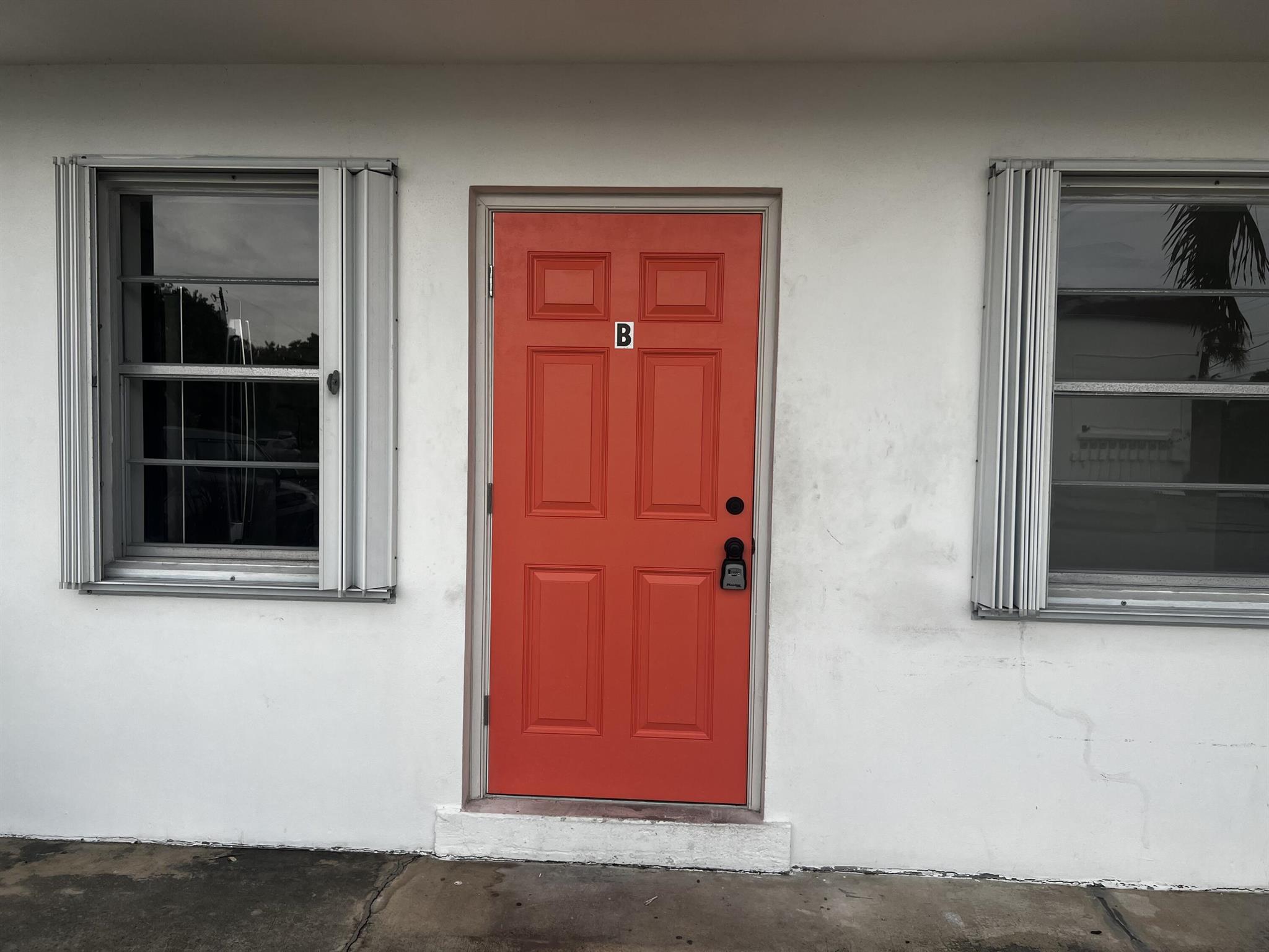 609 NE 6th Court Unit: B