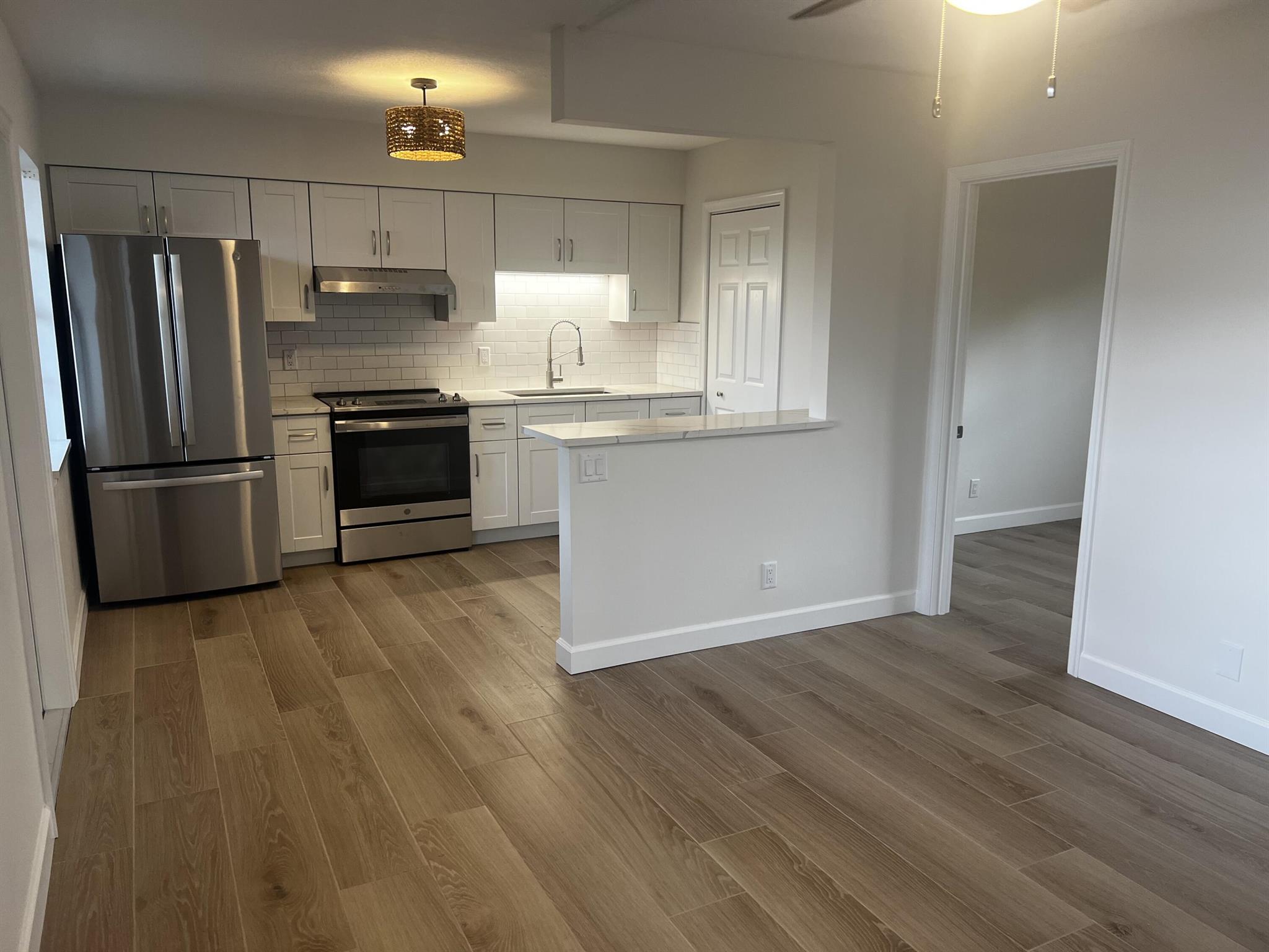 609 NE 6th Court Unit: B