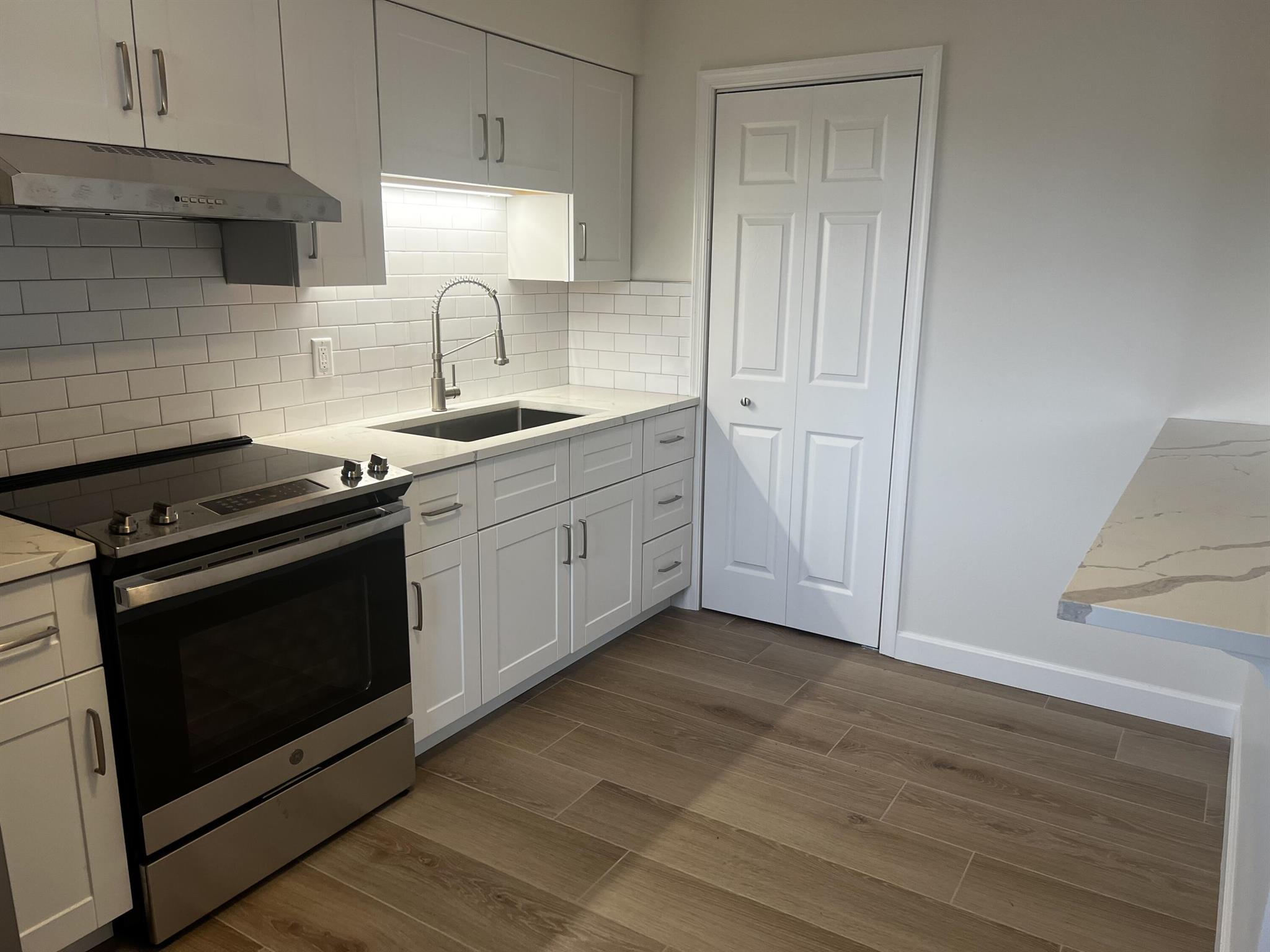609 NE 6th Court Unit: B