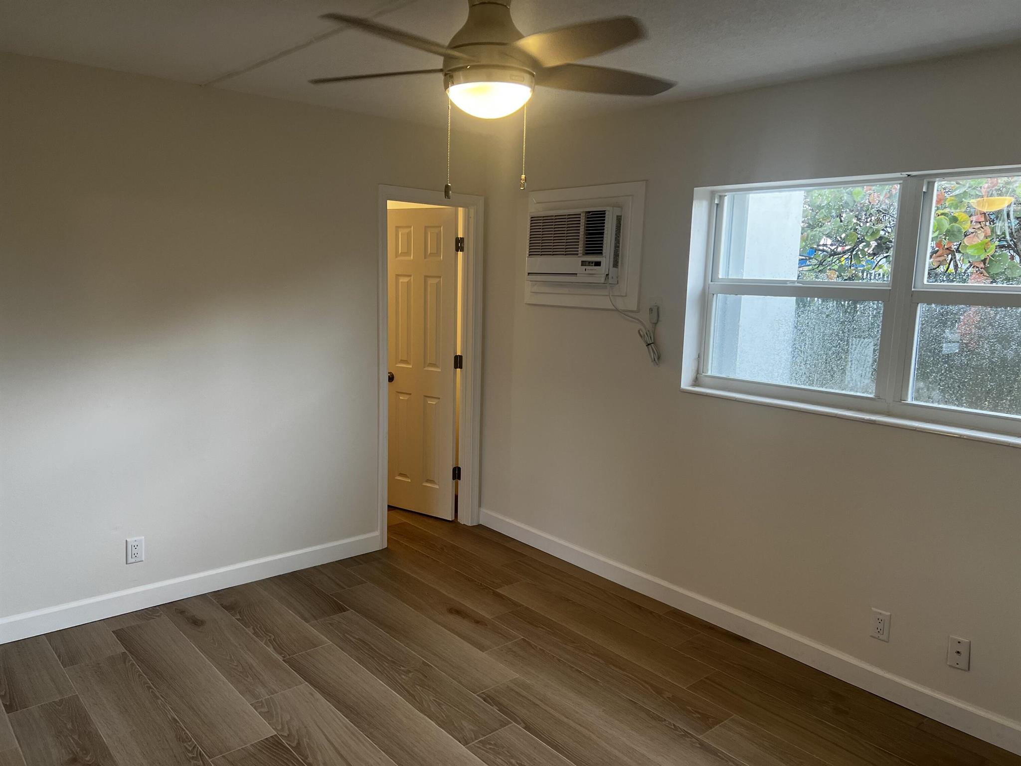 609 NE 6th Court Unit: B