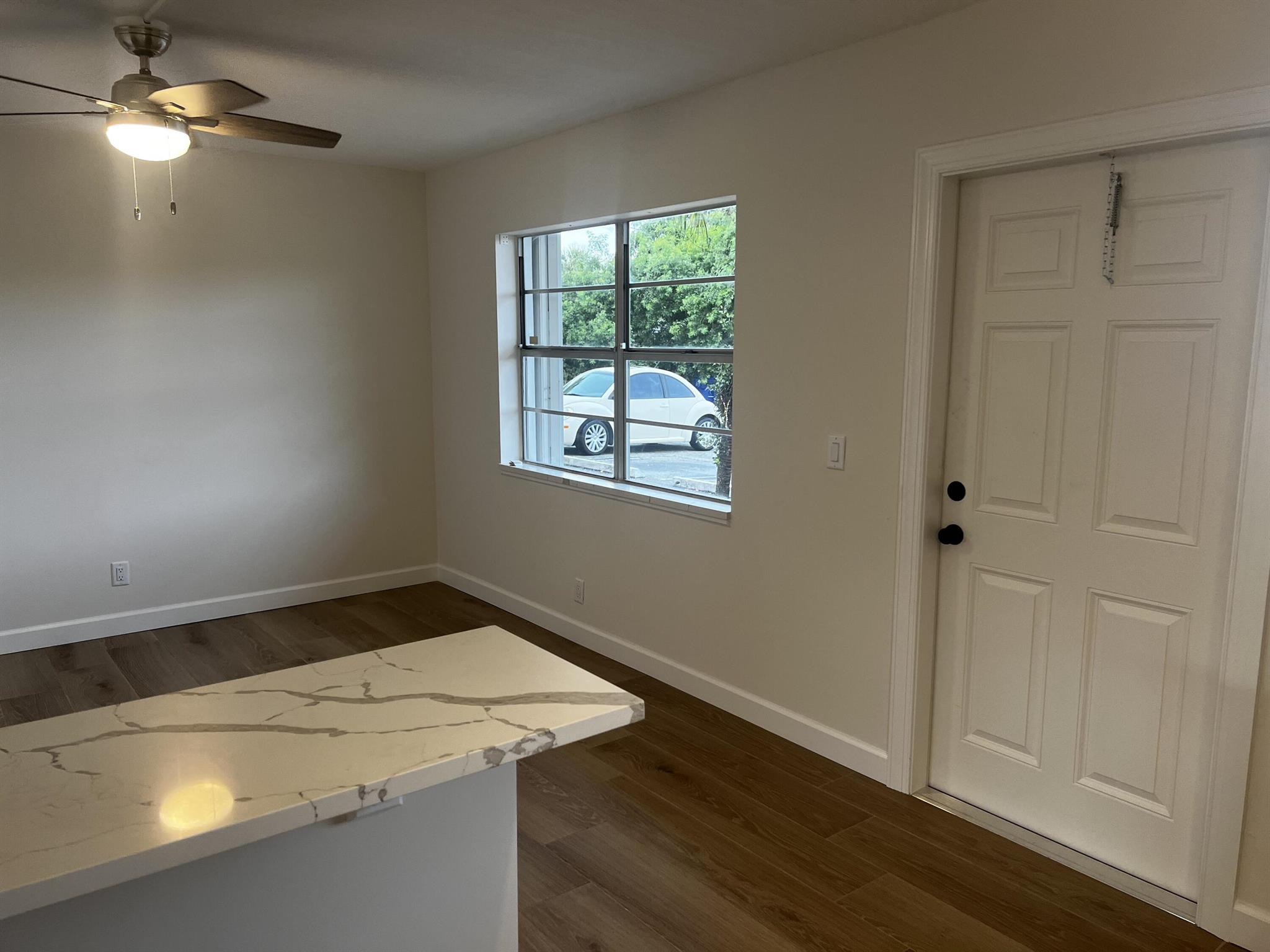 609 NE 6th Court Unit: B