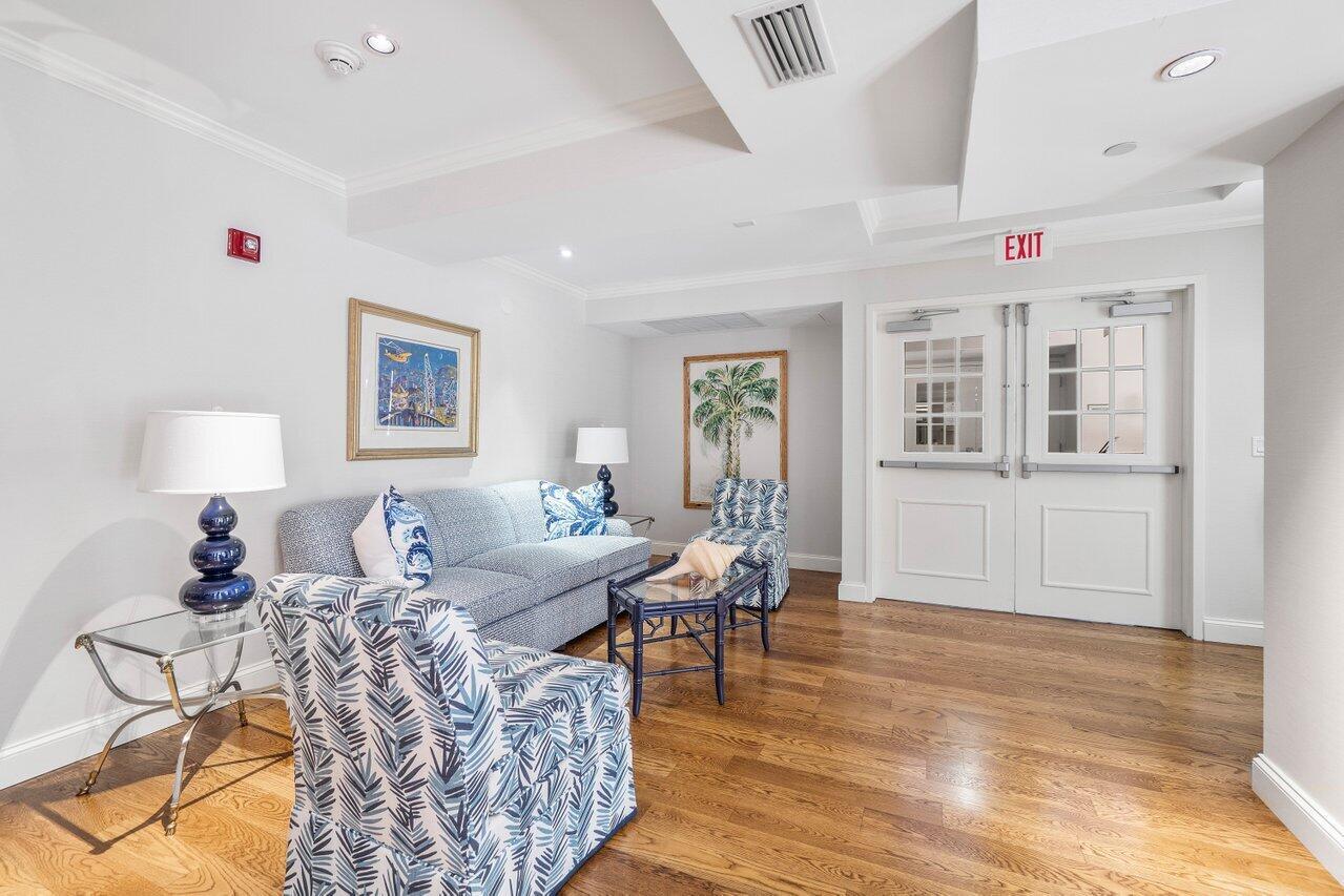 801 S Olive Avenue 236