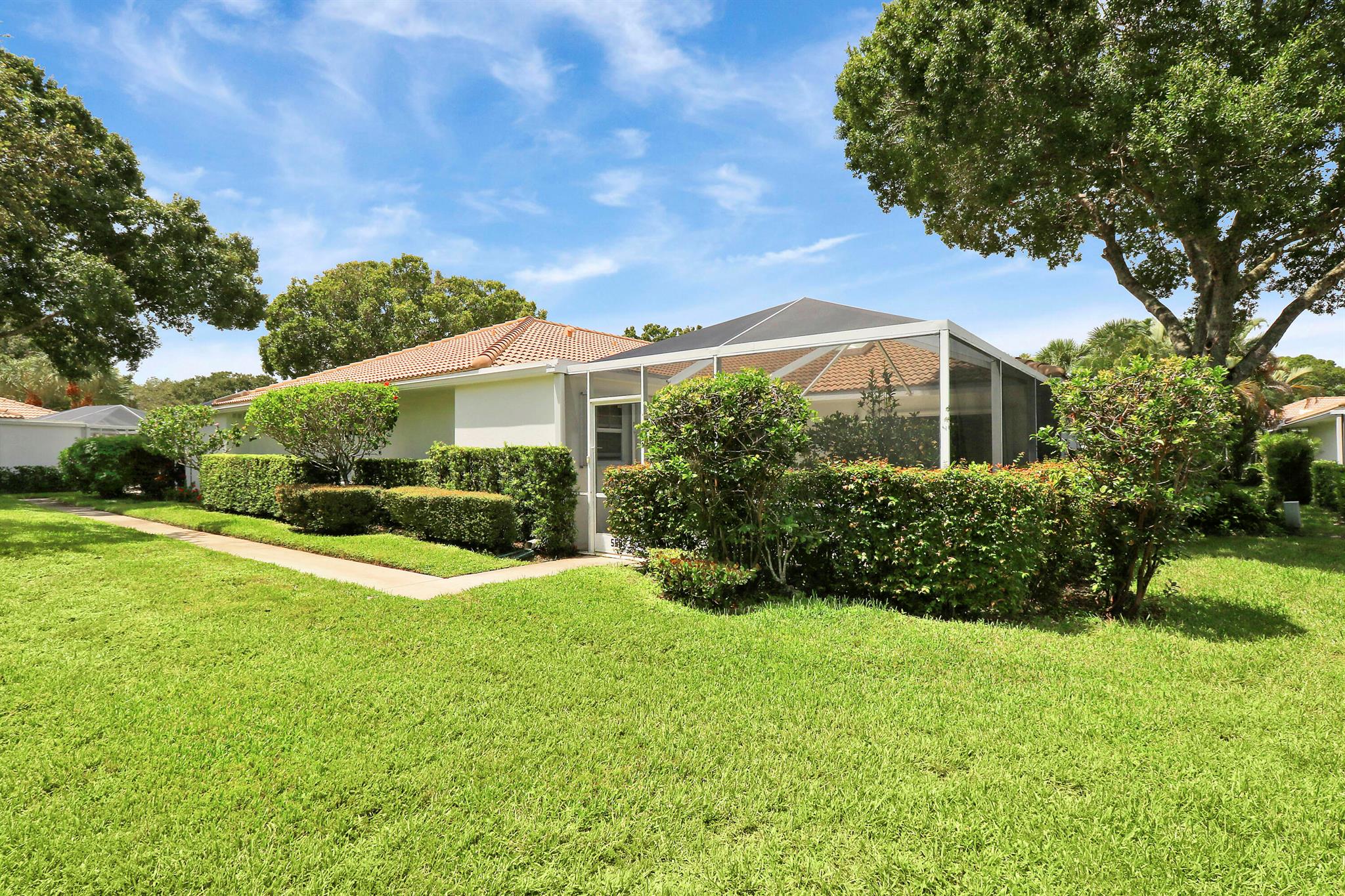 5502 Red Oak Court