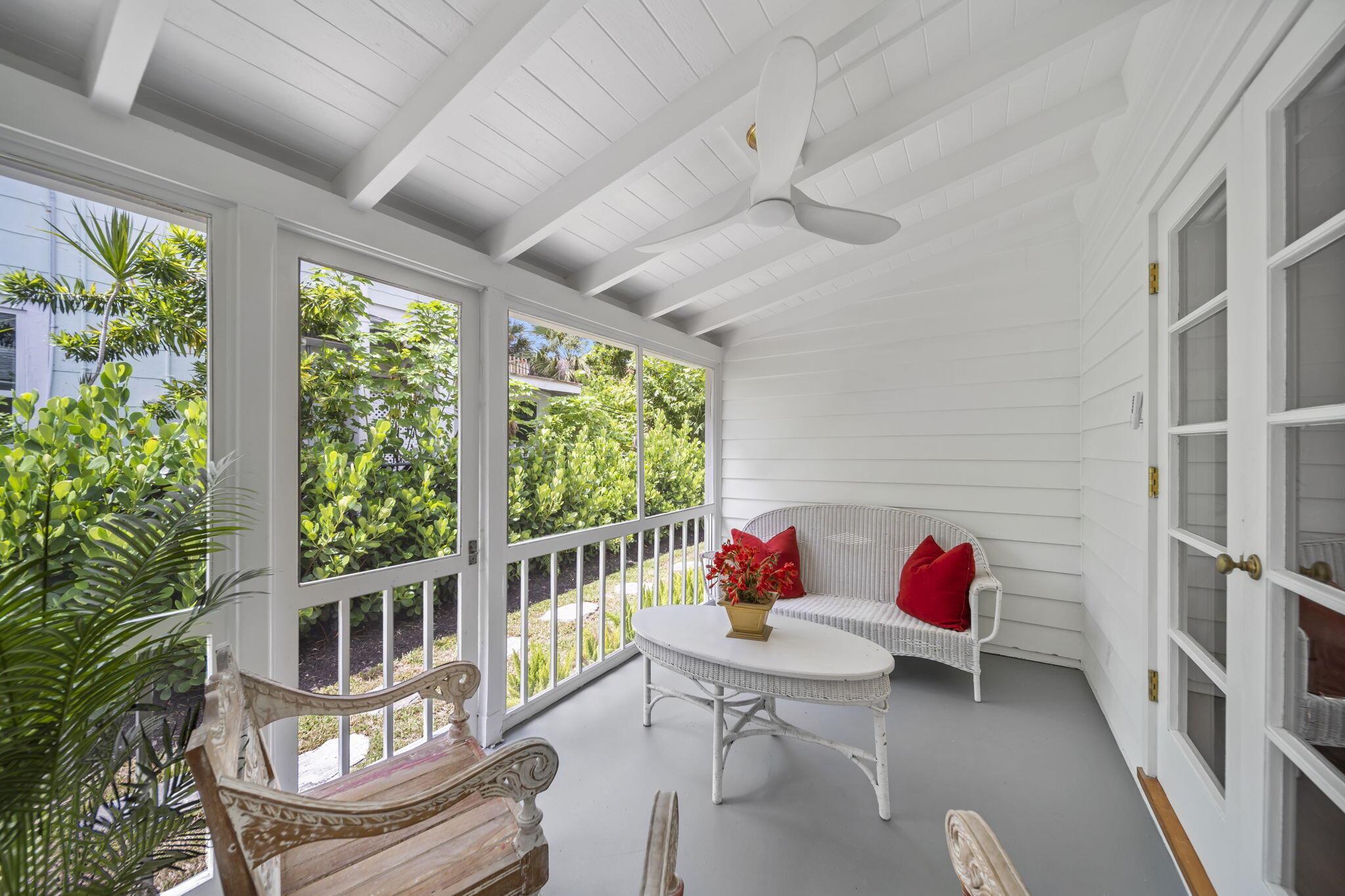 311 N Ocean Breeze