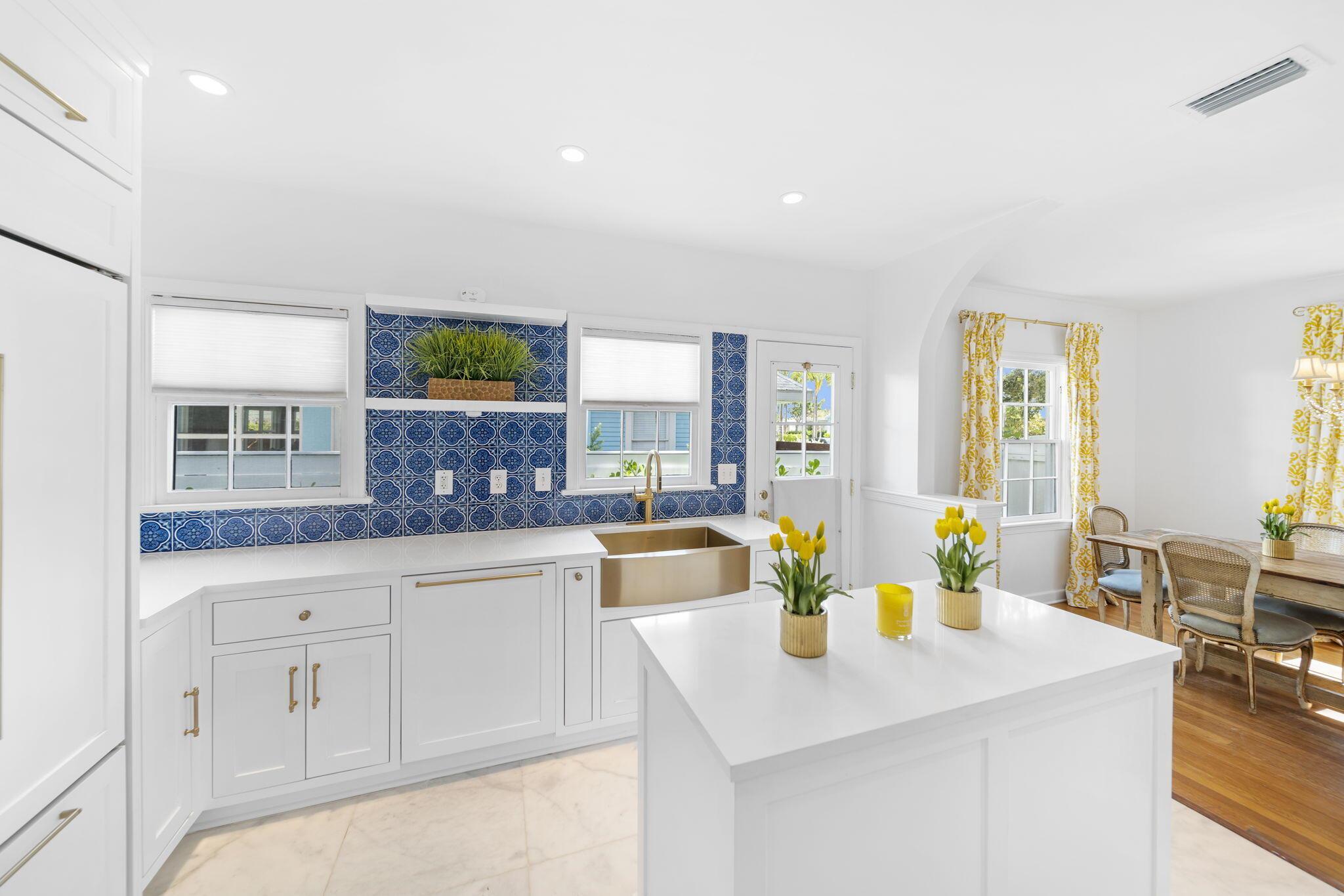 311 N Ocean Breeze