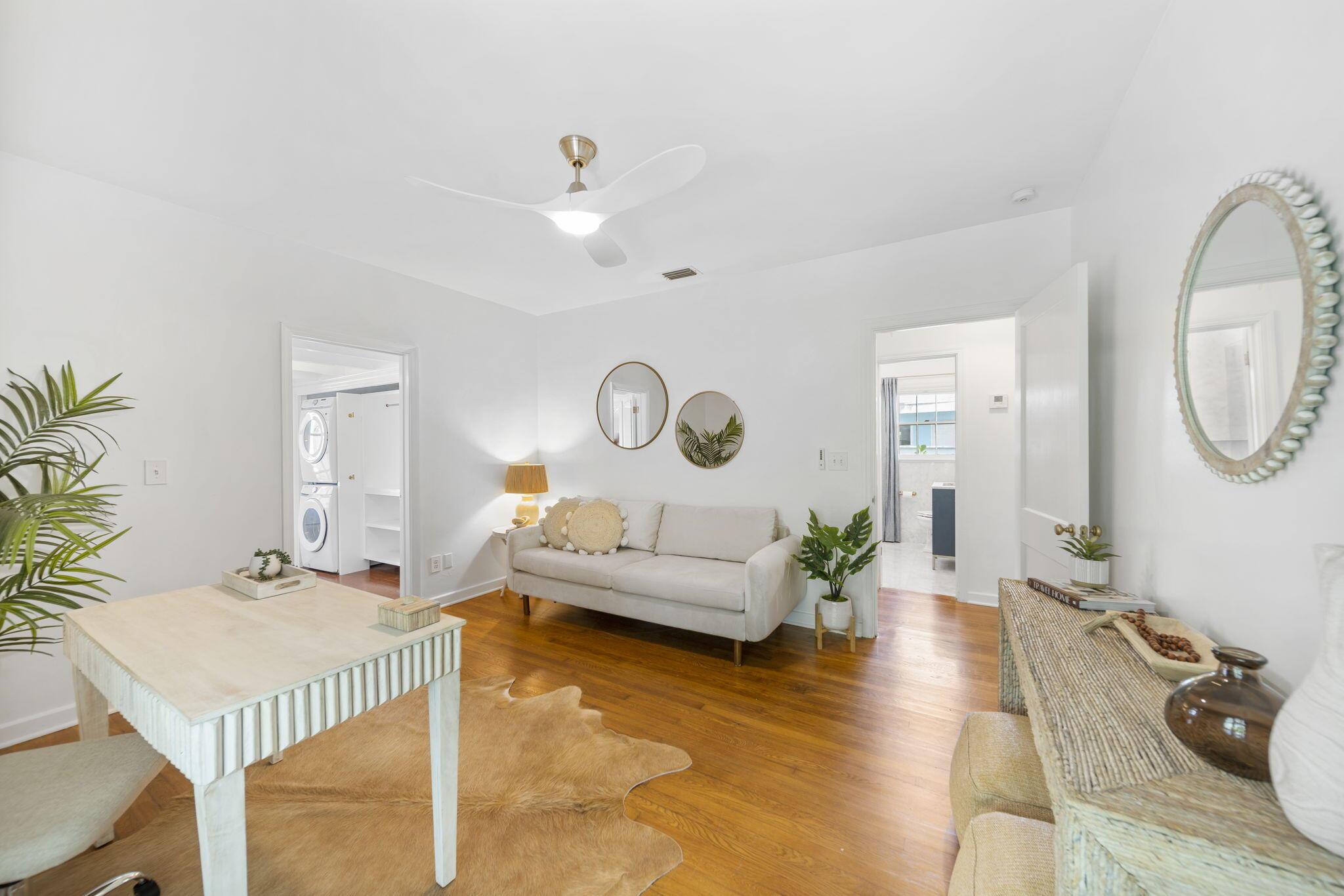 311 N Ocean Breeze