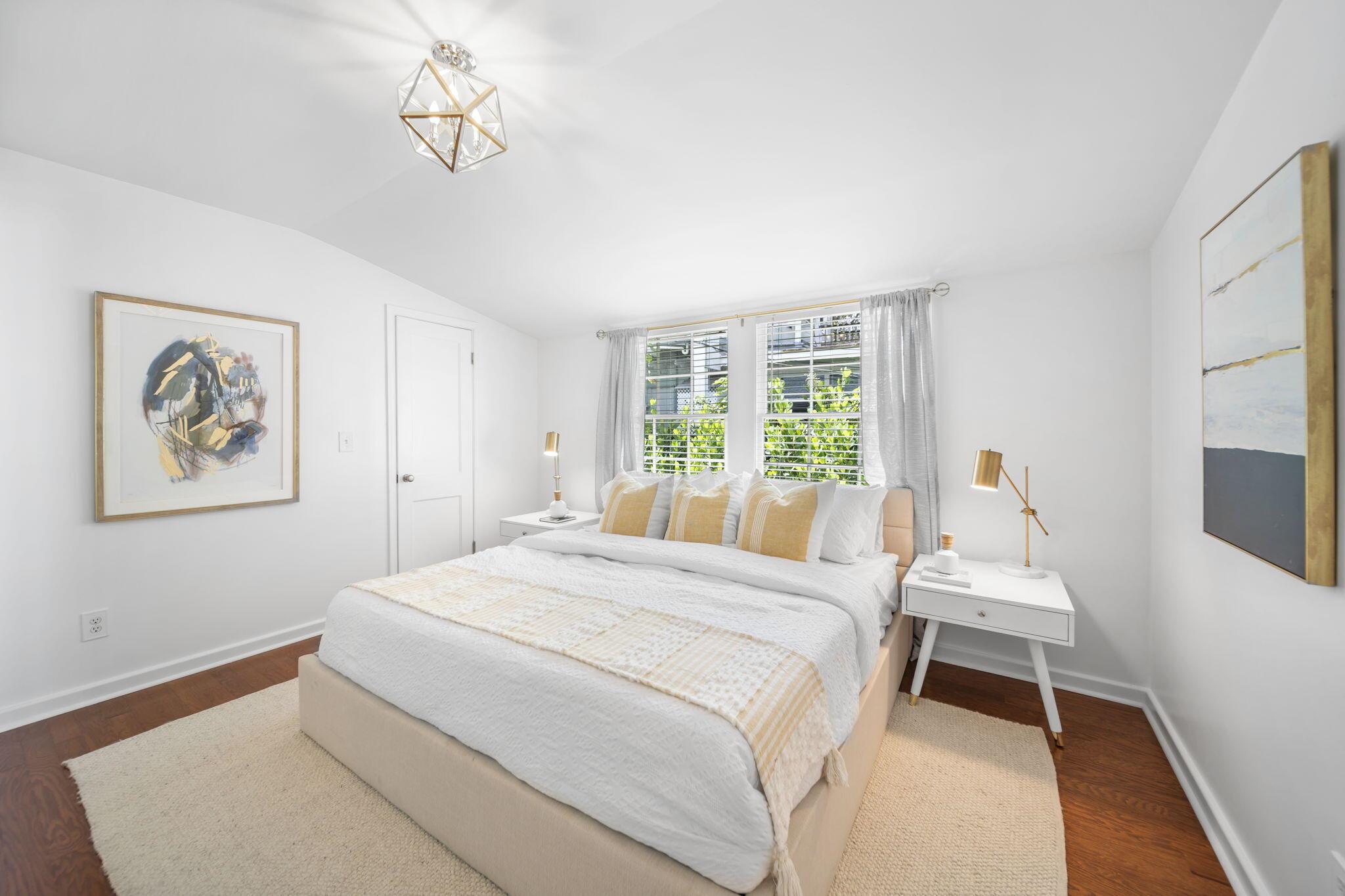 311 N Ocean Breeze