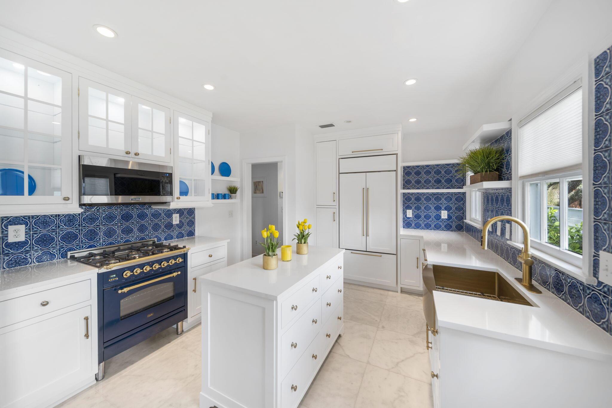 311 N Ocean Breeze