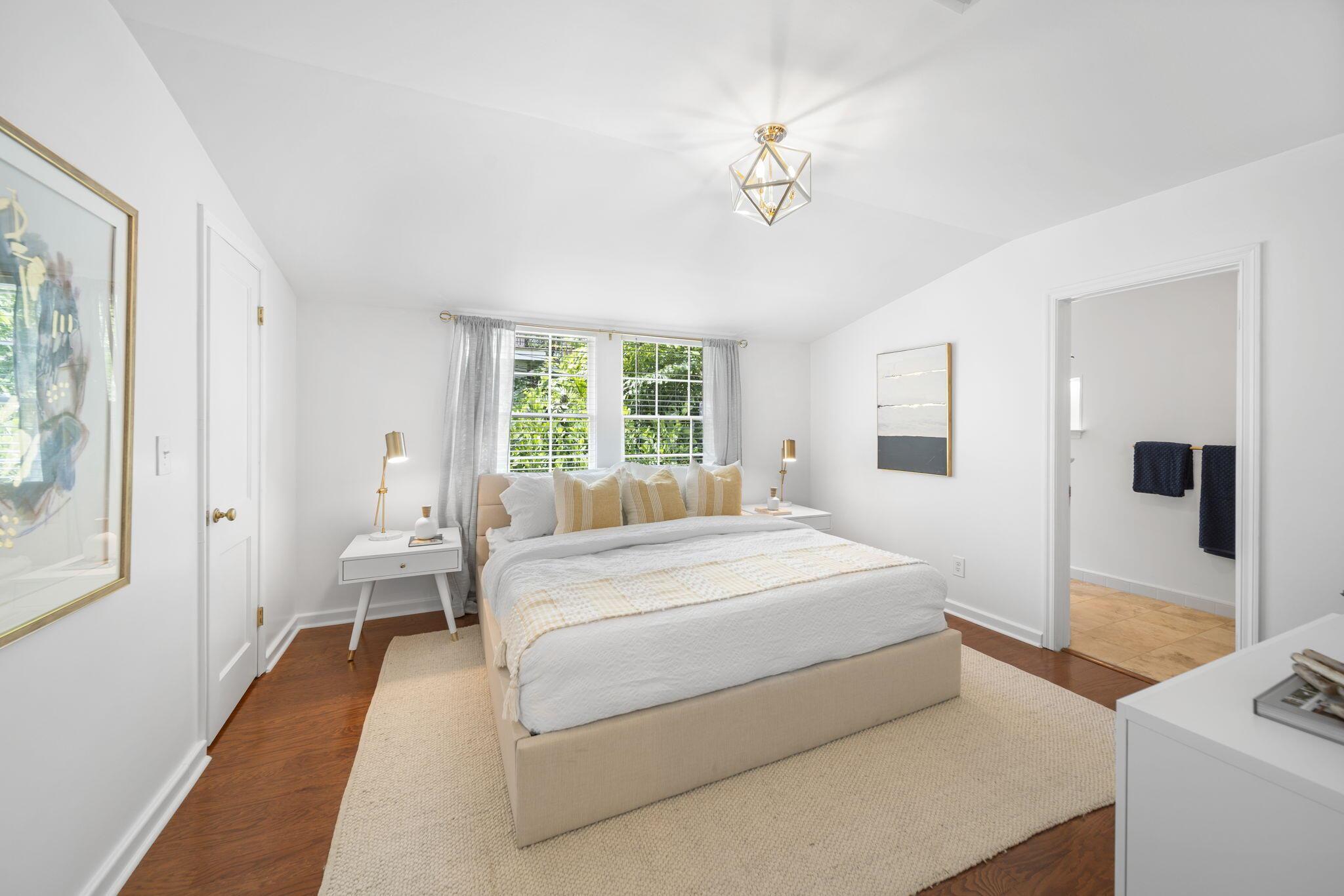311 N Ocean Breeze
