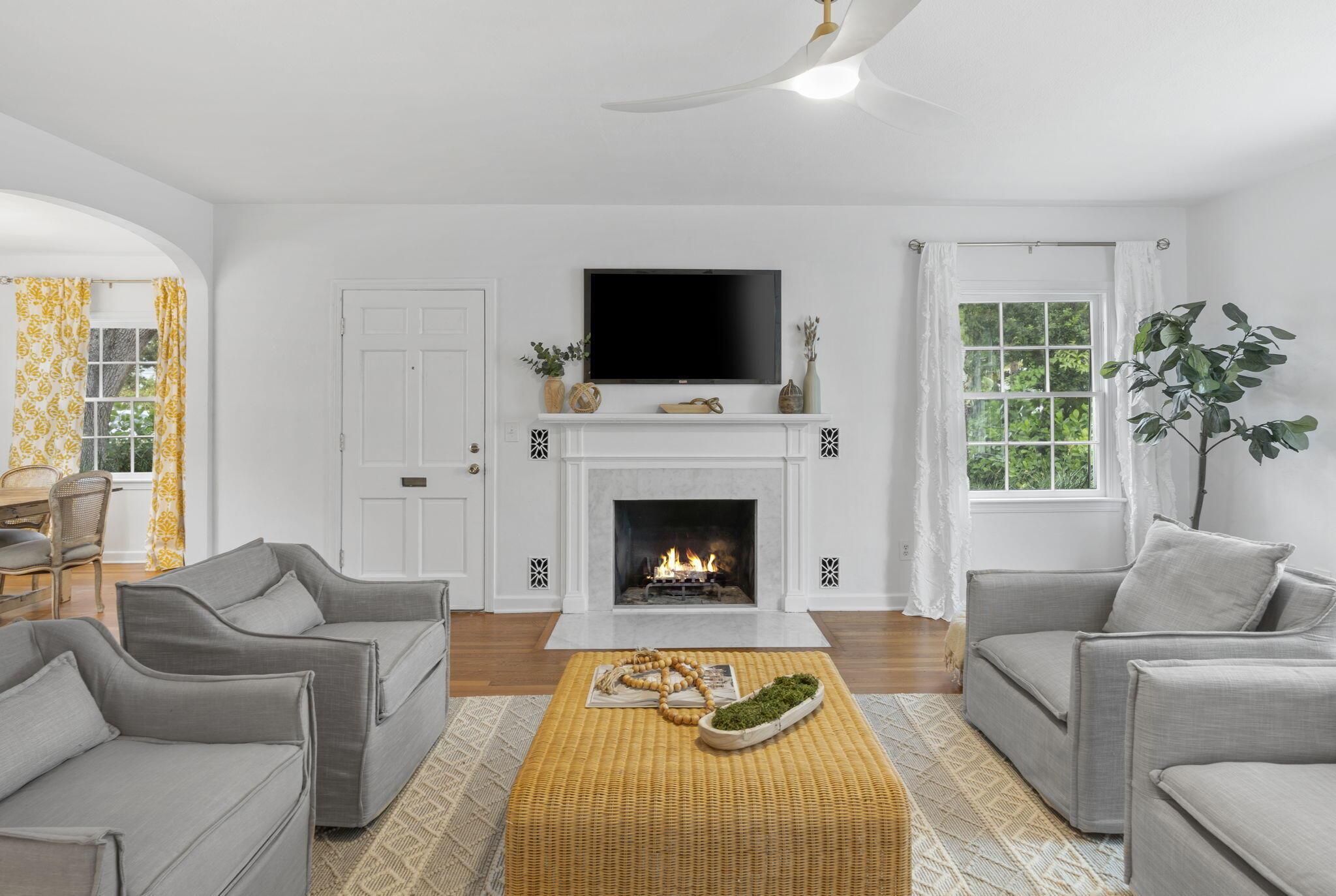 311 N Ocean Breeze