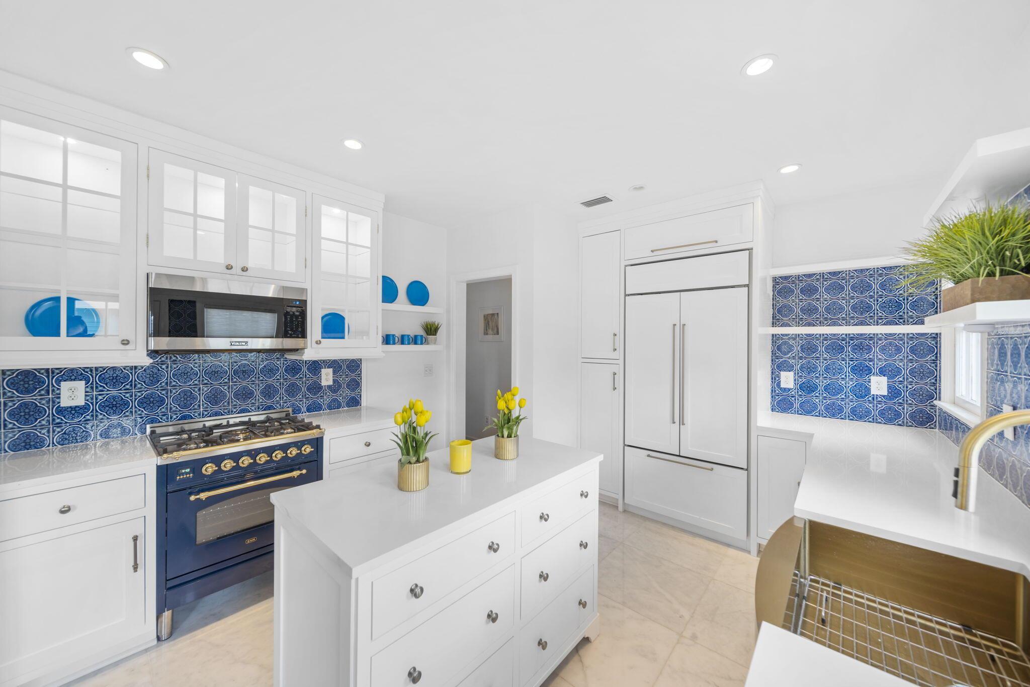 311 N Ocean Breeze