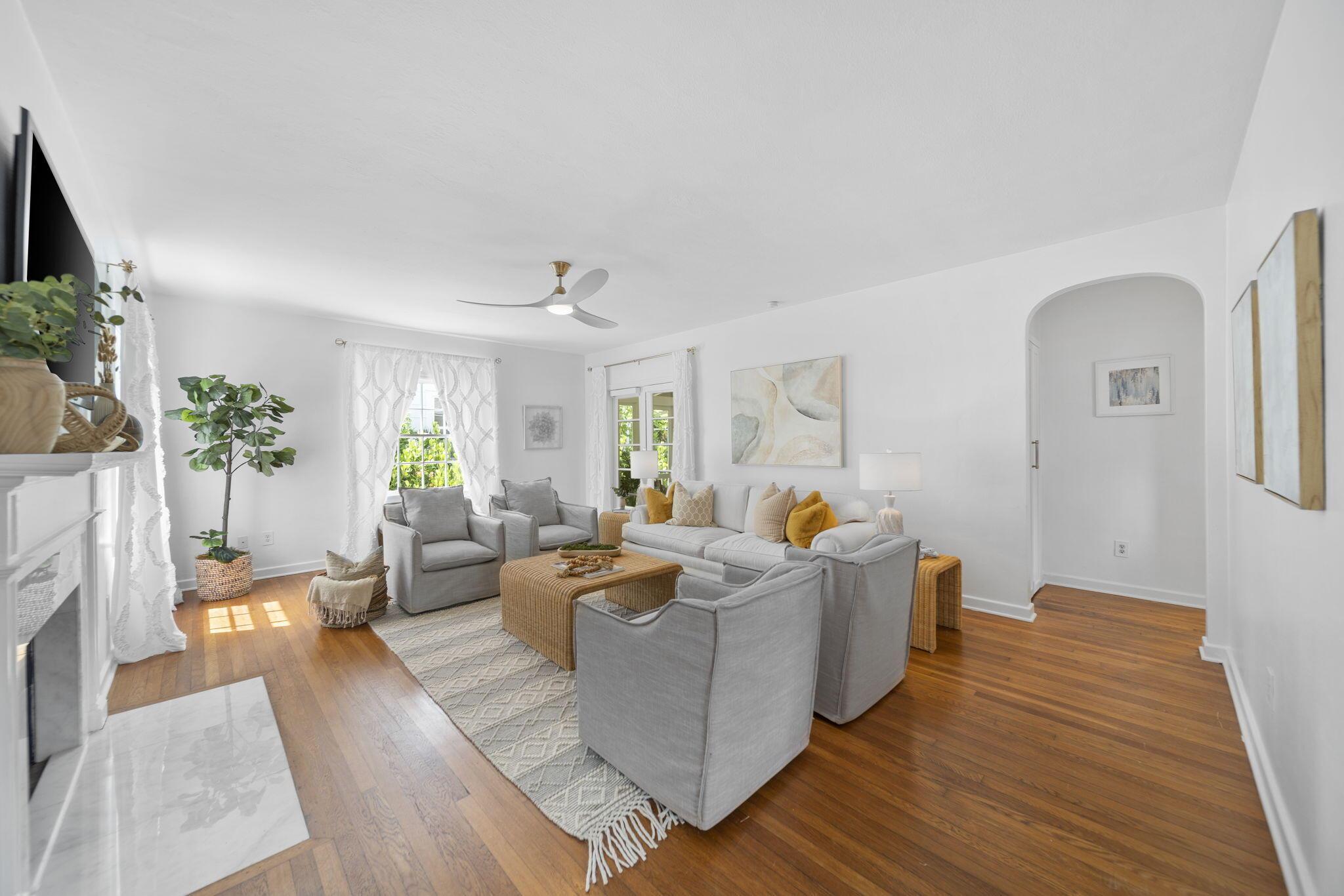 311 N Ocean Breeze