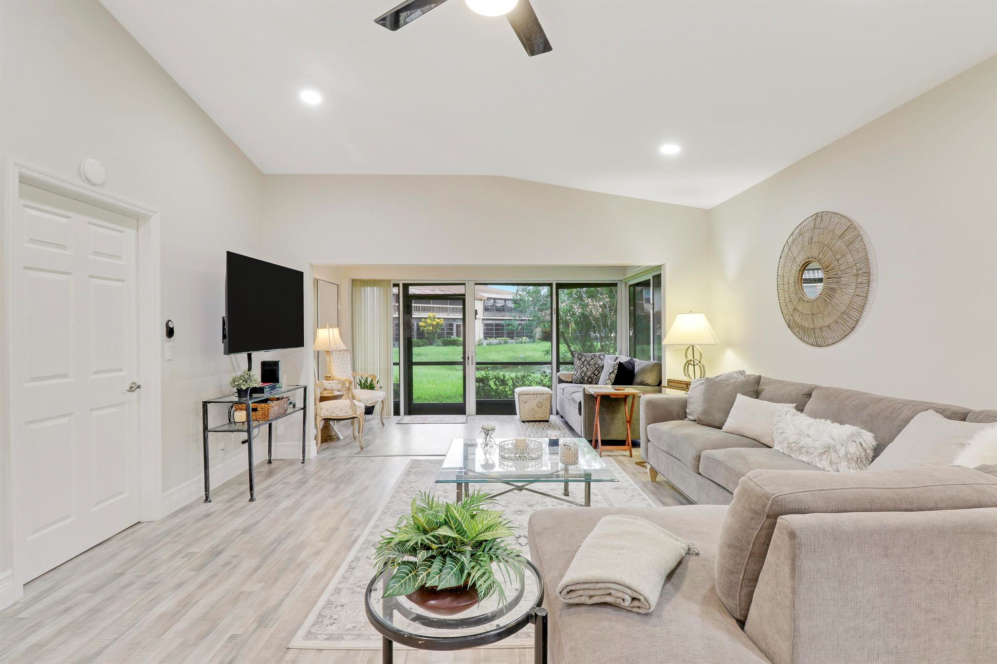 13566 Sabal Palm Court Unit: B