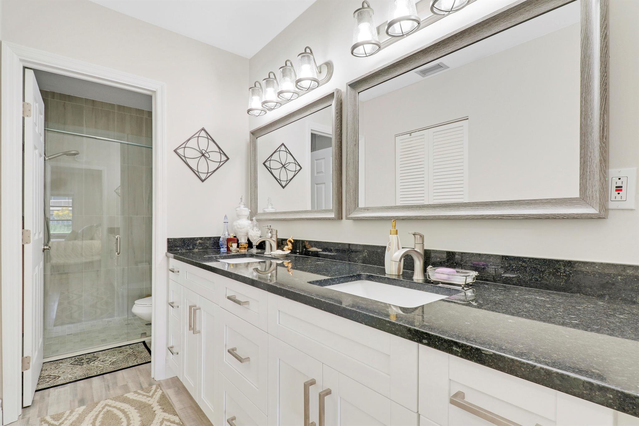 13566 Sabal Palm Court Unit: B