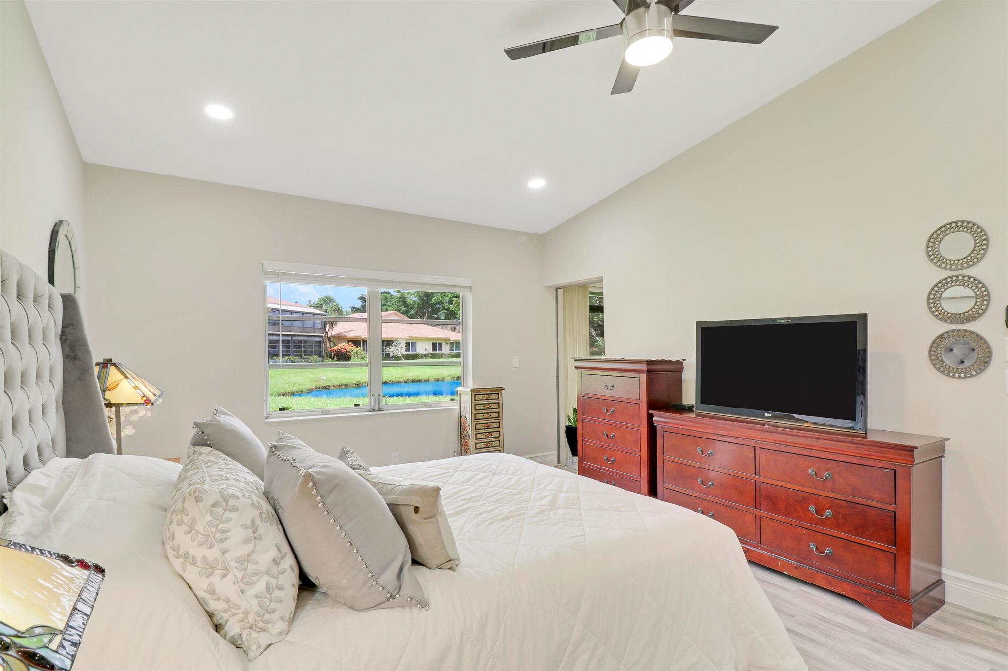 13566 Sabal Palm Court Unit: B