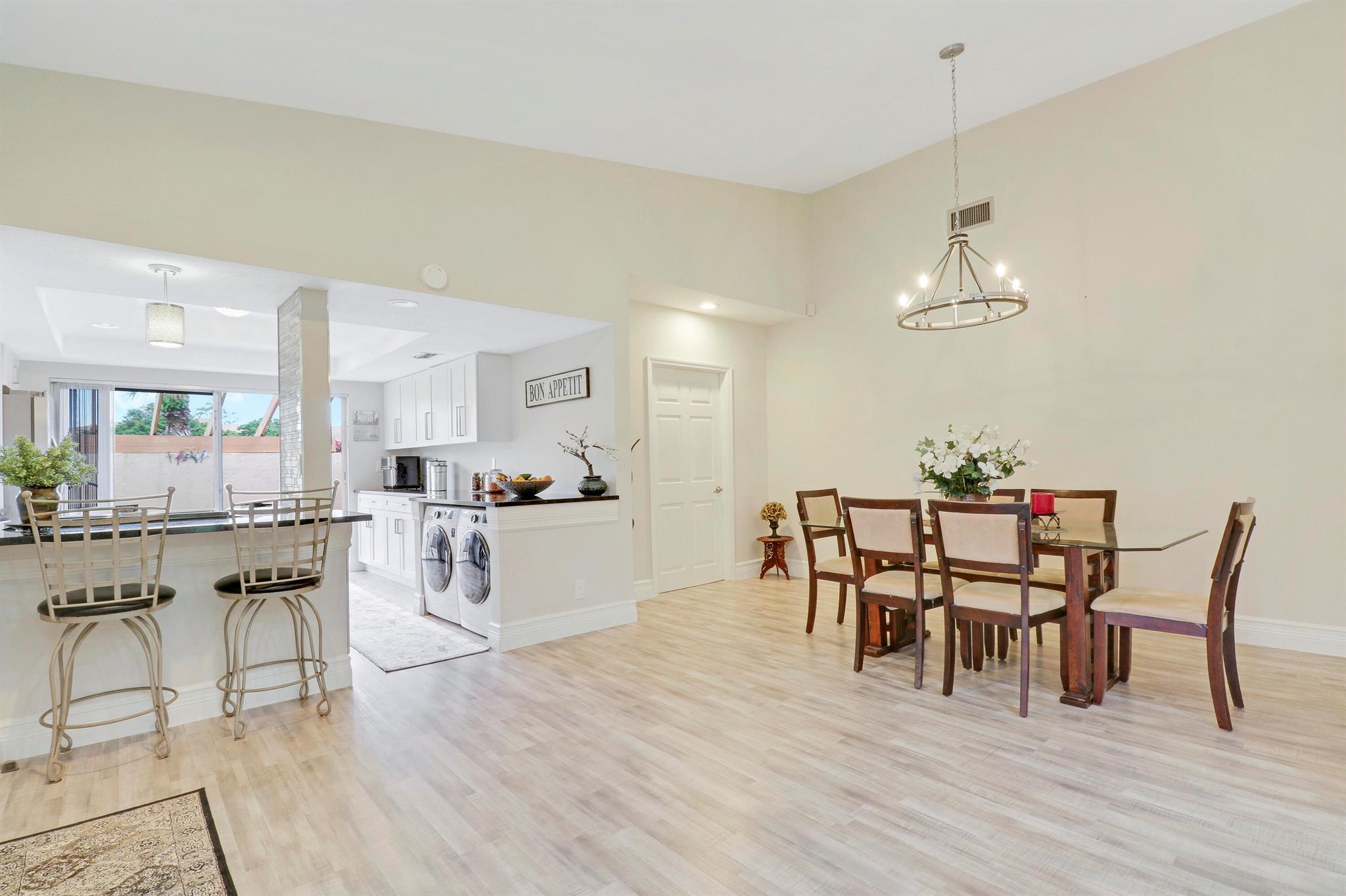 13566 Sabal Palm Court Unit: B