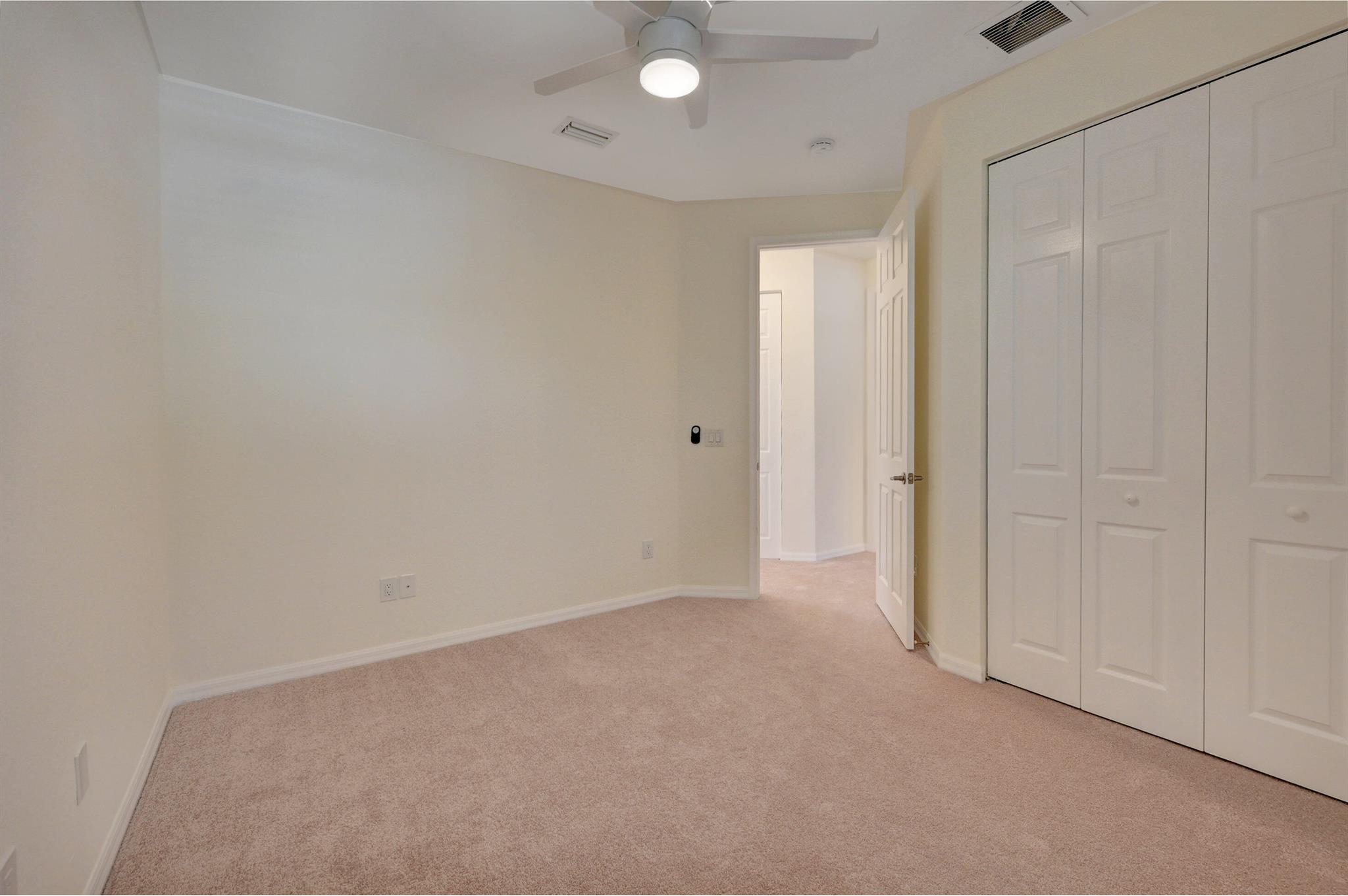 106 S Longport Circle 14a