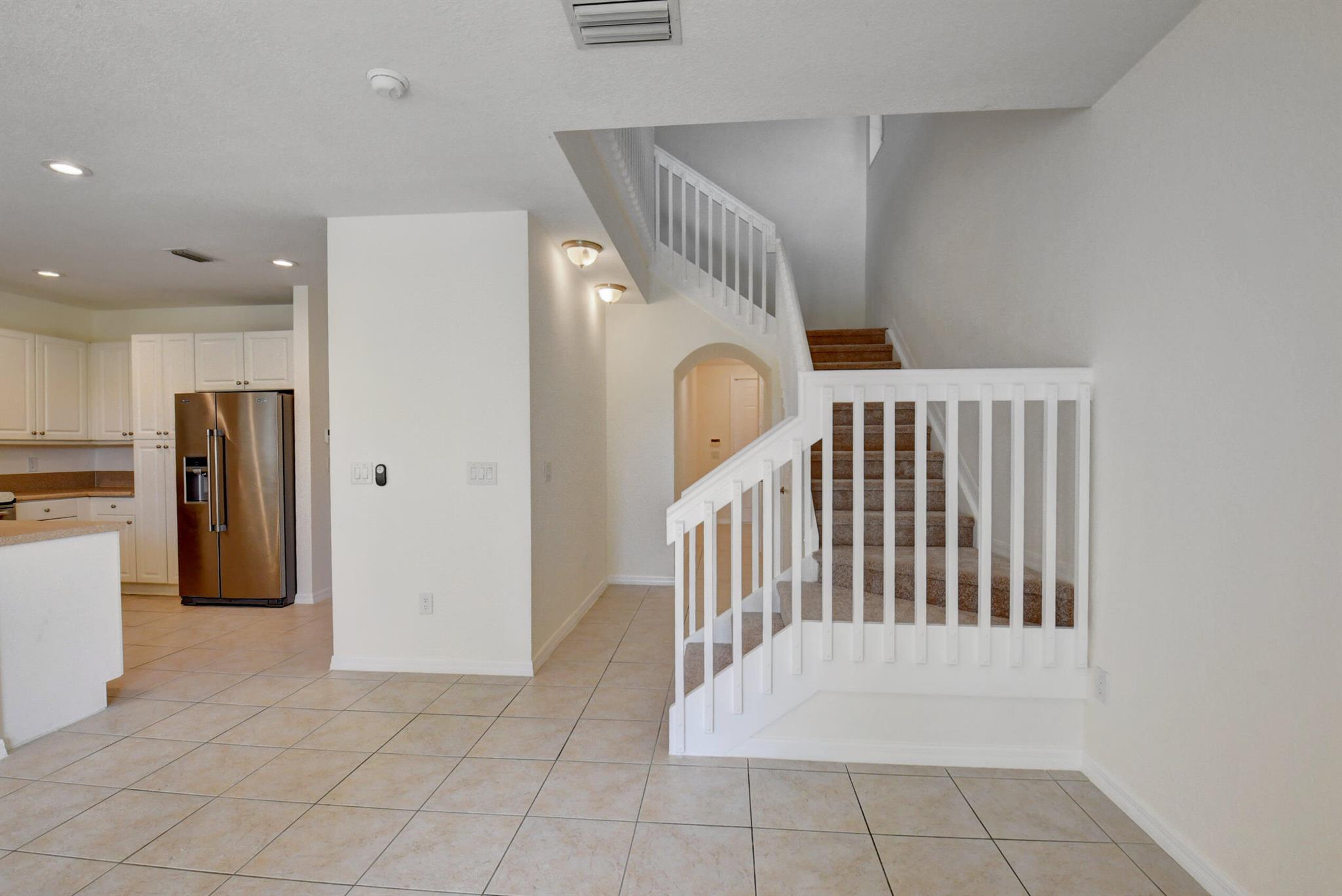 106 S Longport Circle 14a