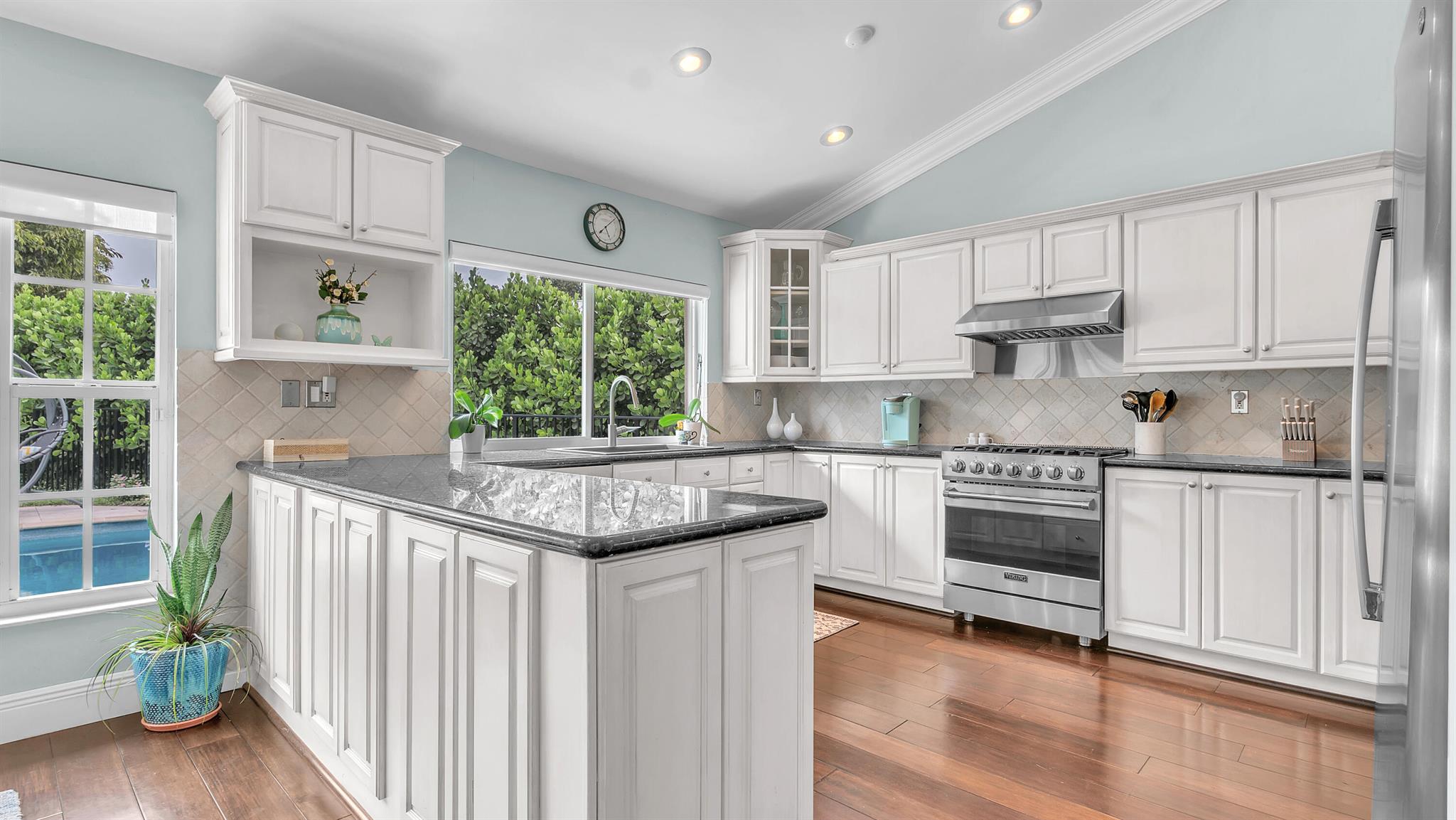 1305 Parkside Circle S. Circle S