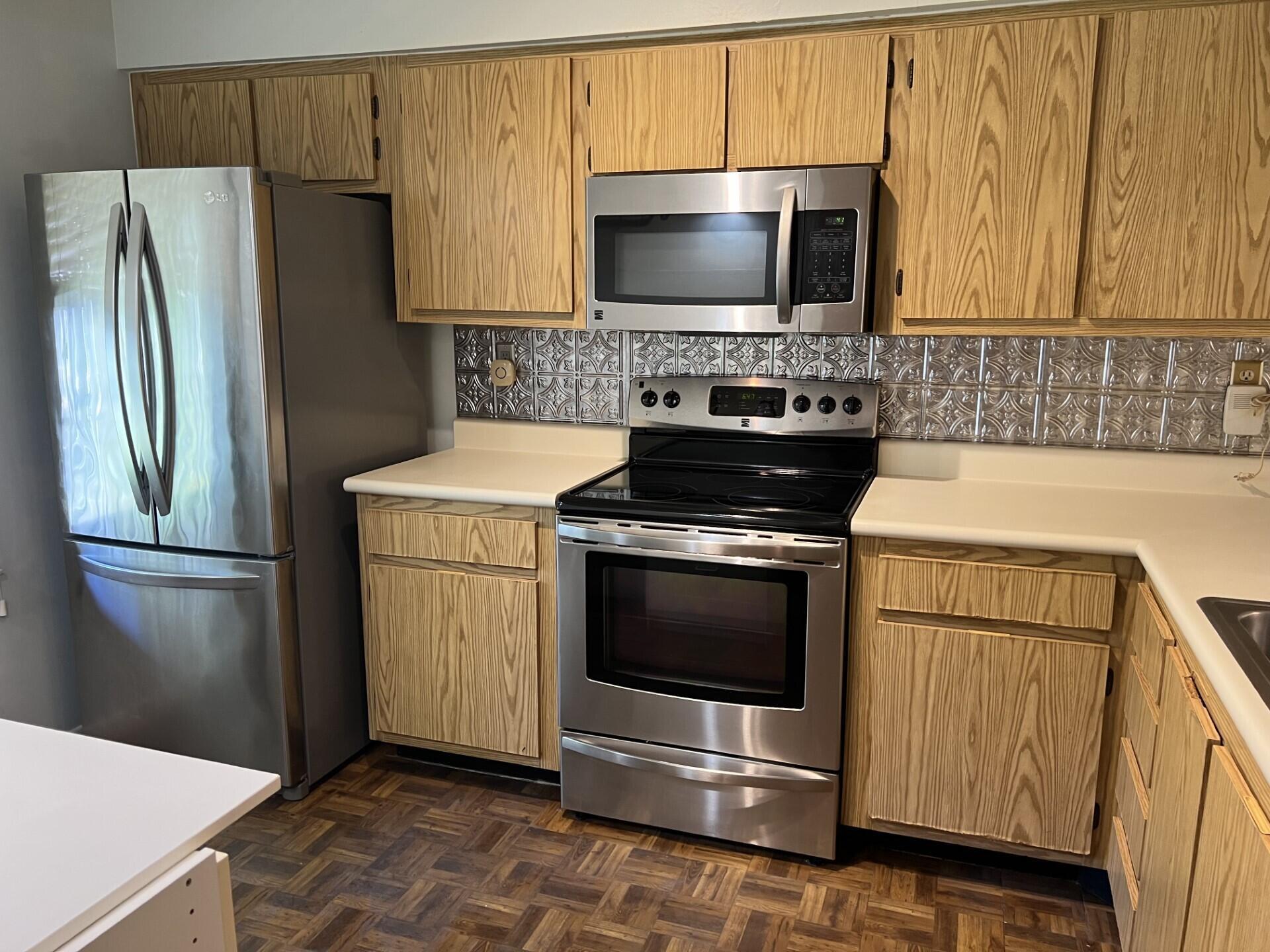 1601 Sabal Ridge Circle 16-F