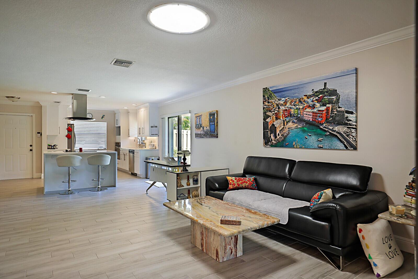 802 NW 26th Avenue