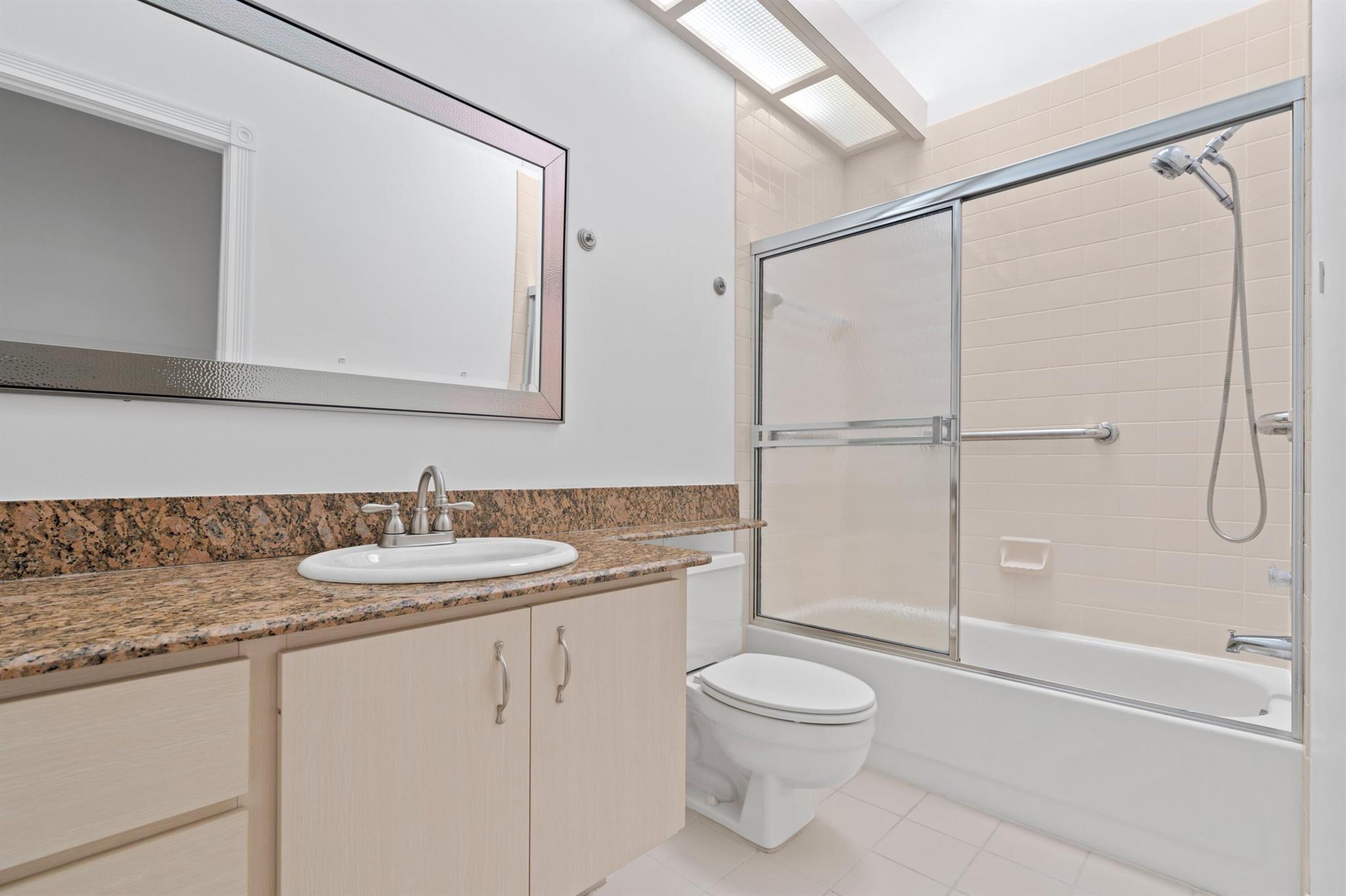 7469 SE Marsh Fern Lane