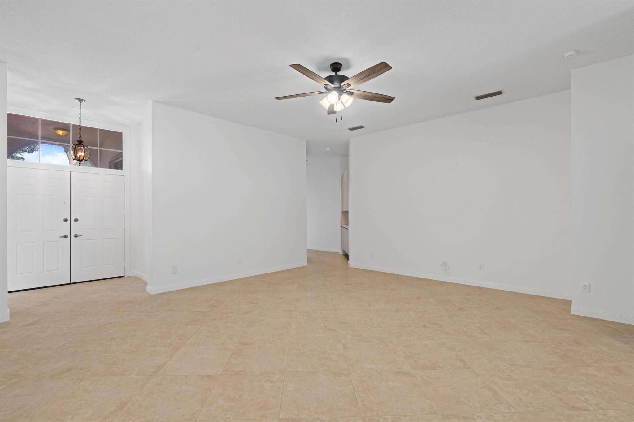 7469 SE Marsh Fern Lane