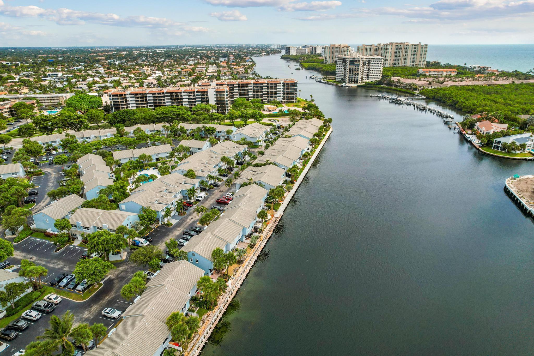 860 E Jeffery Street