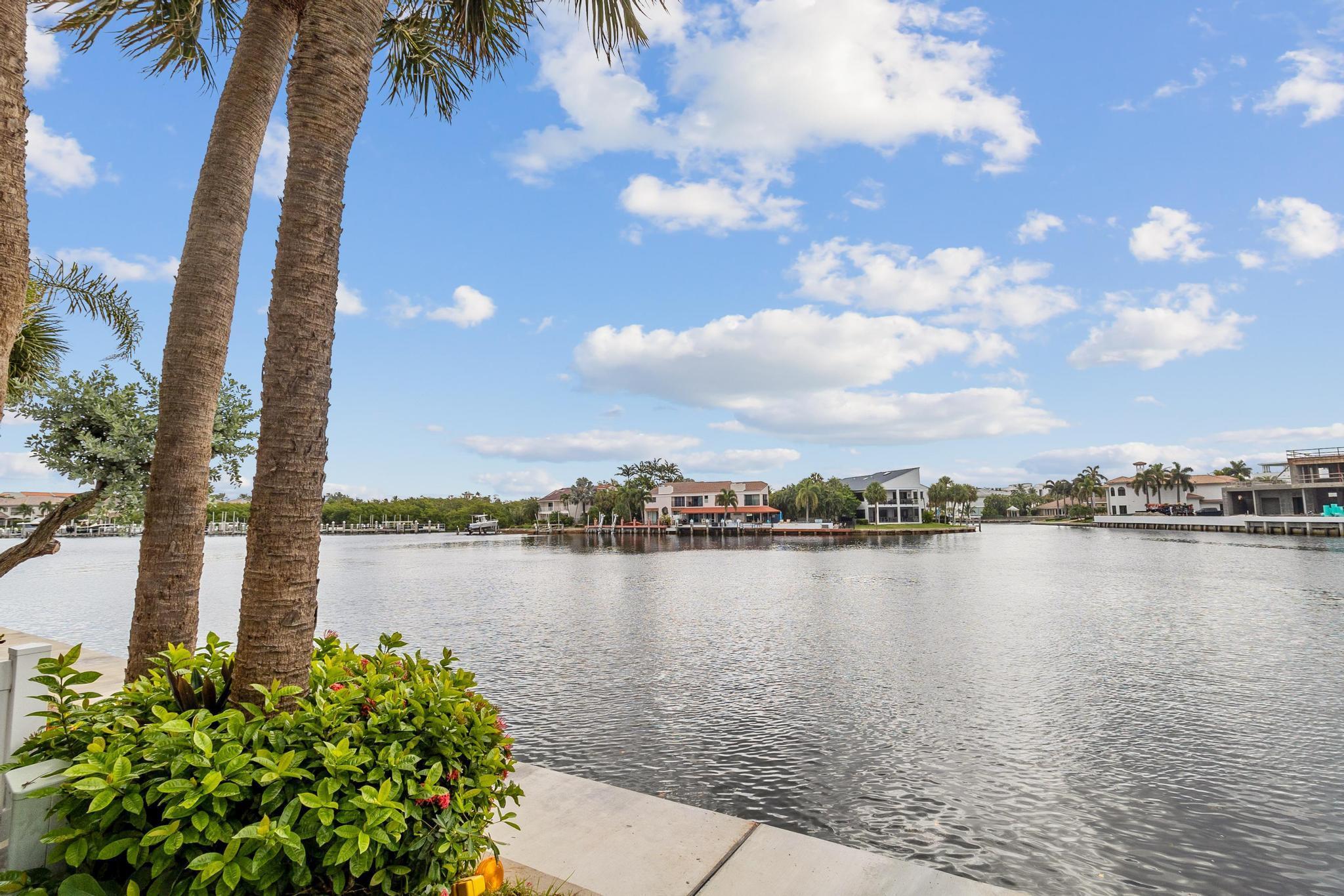 860 E Jeffery Street