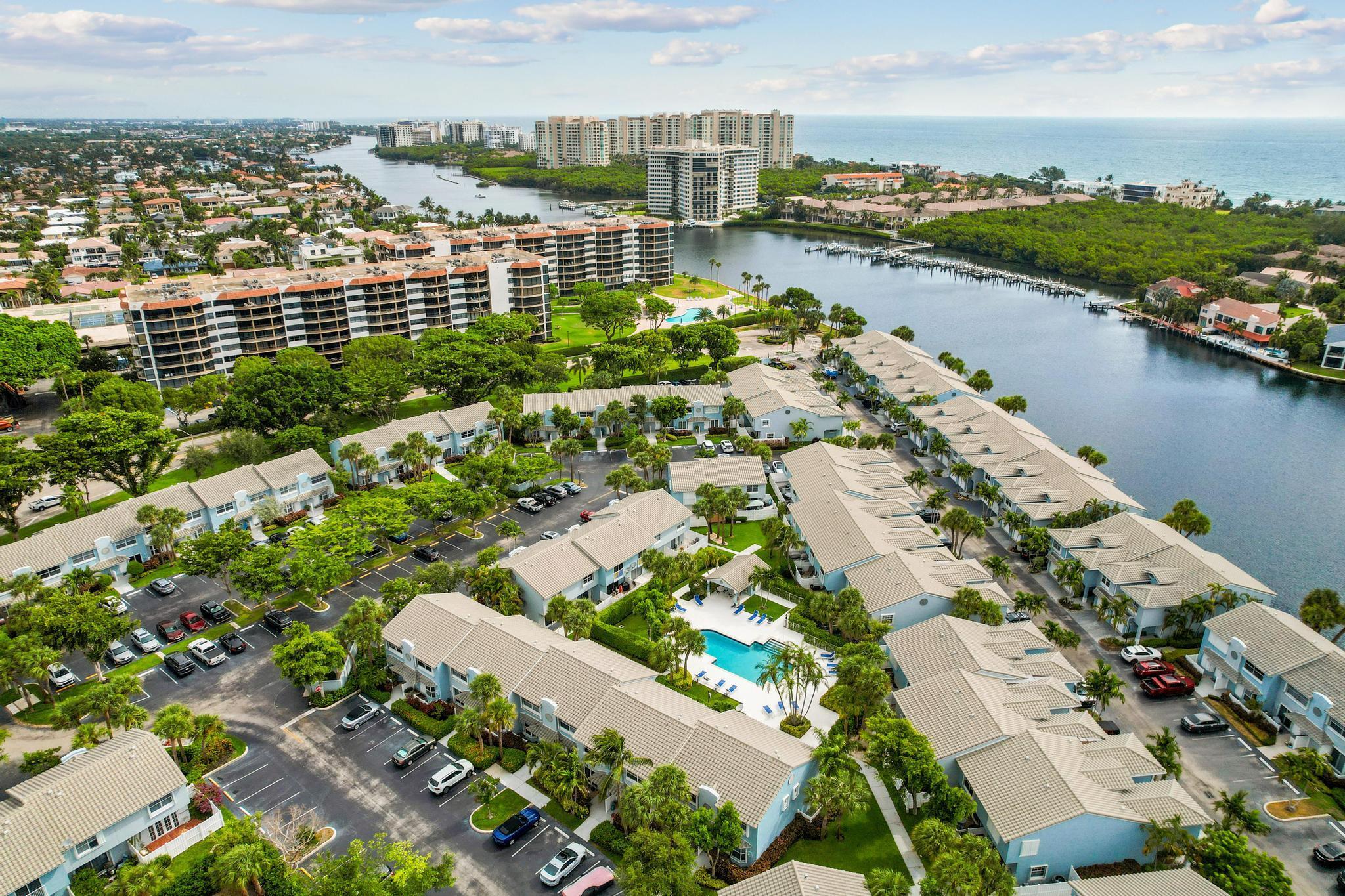 860 E Jeffery Street