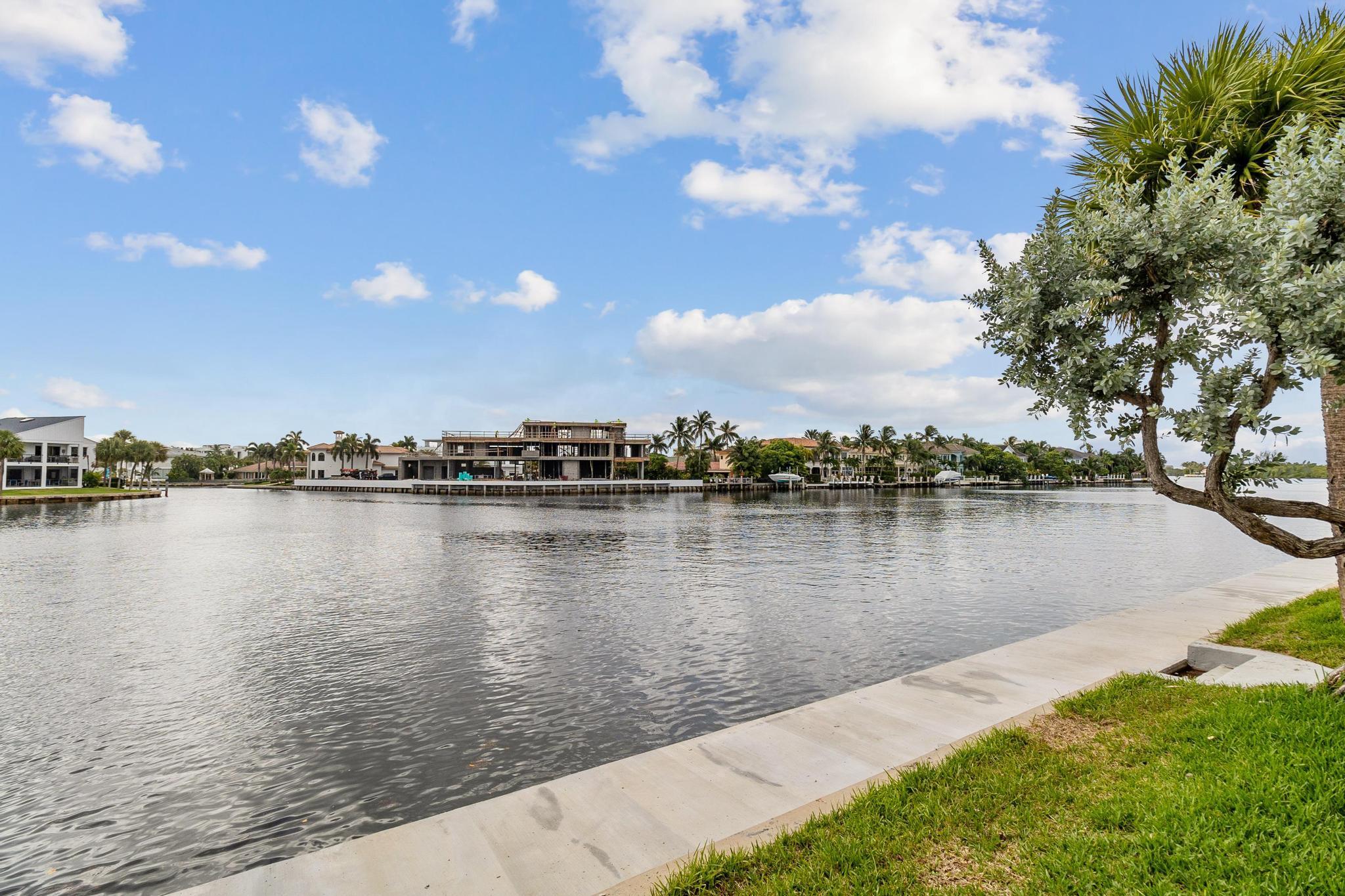 860 E Jeffery Street