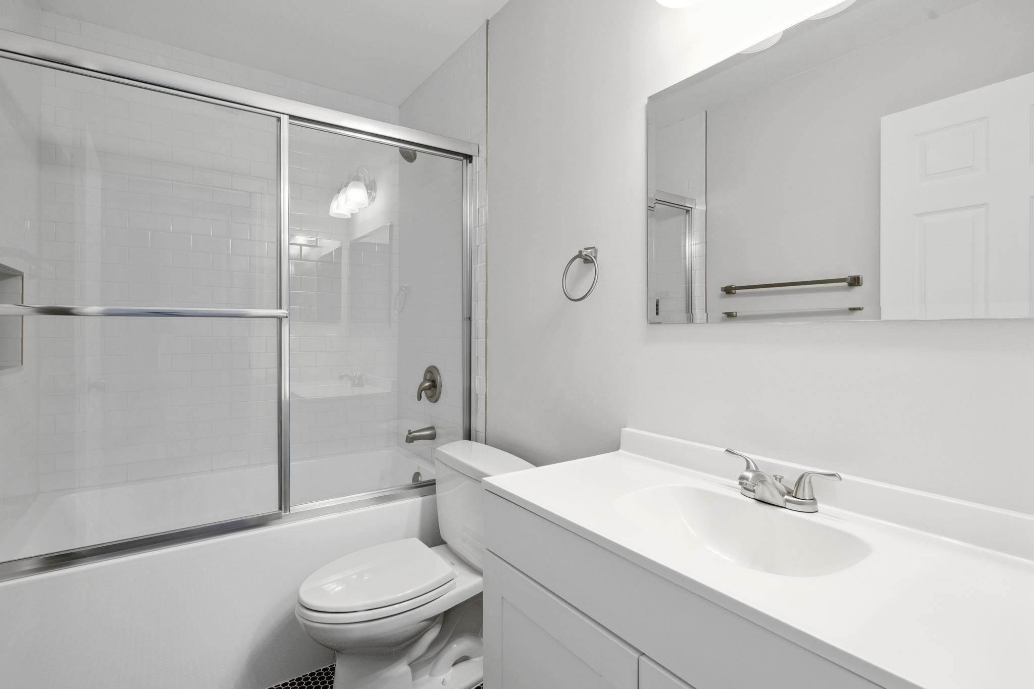 860 E Jeffery Street