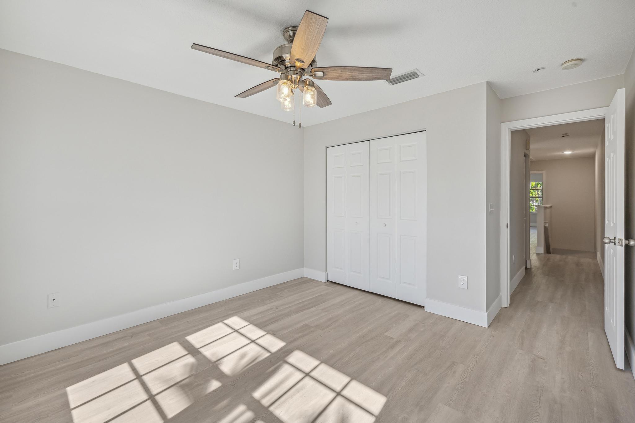 860 E Jeffery Street