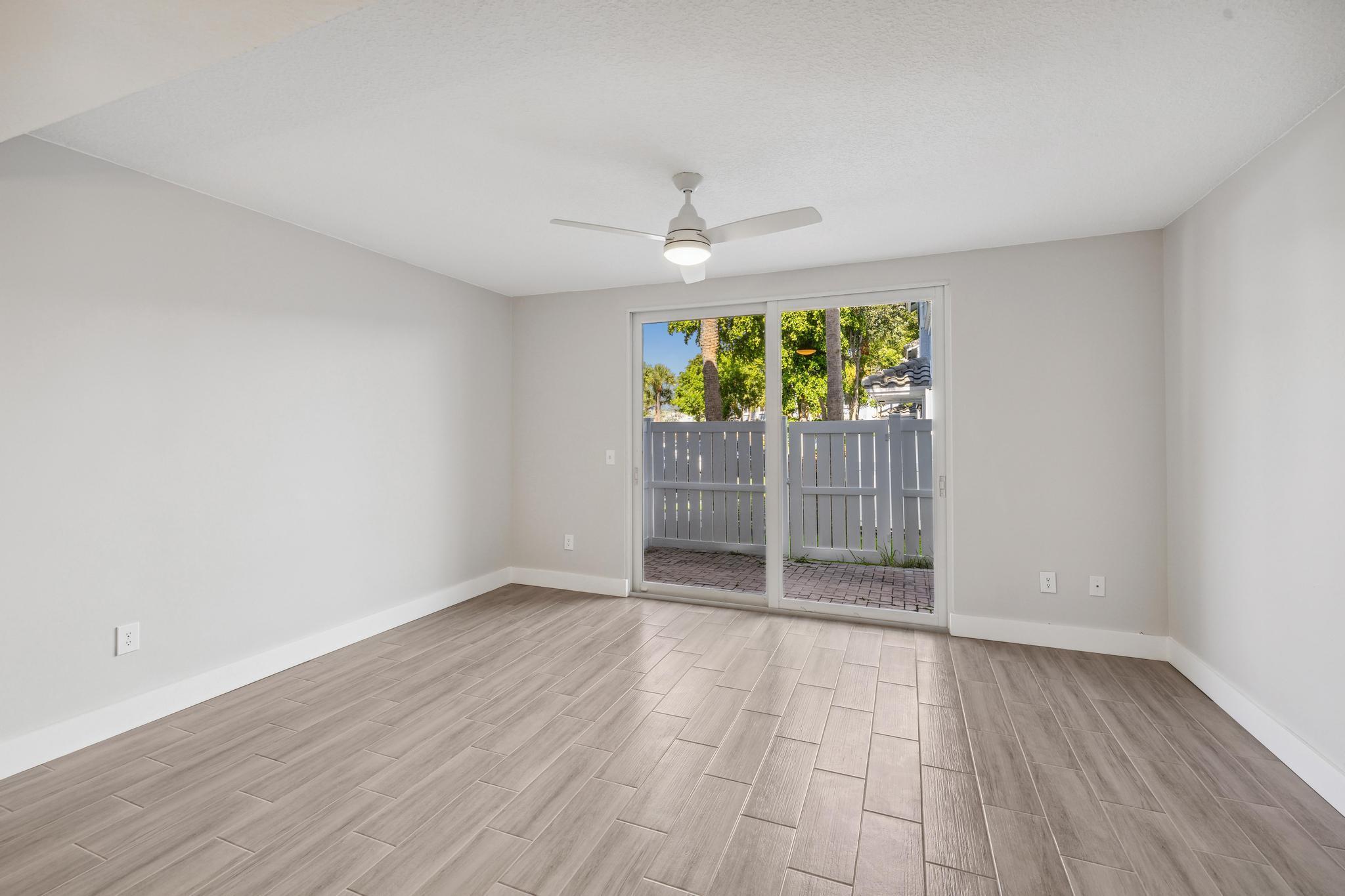 860 E Jeffery Street